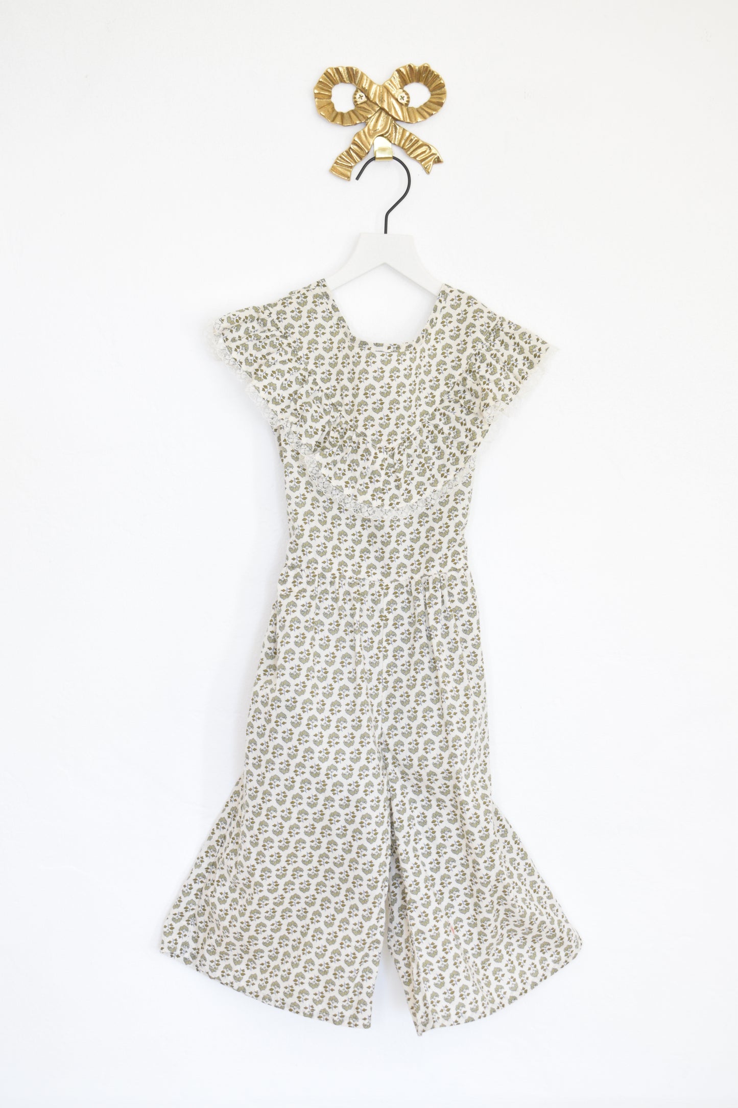 Louisiella Green Floral Playsuit / 3T