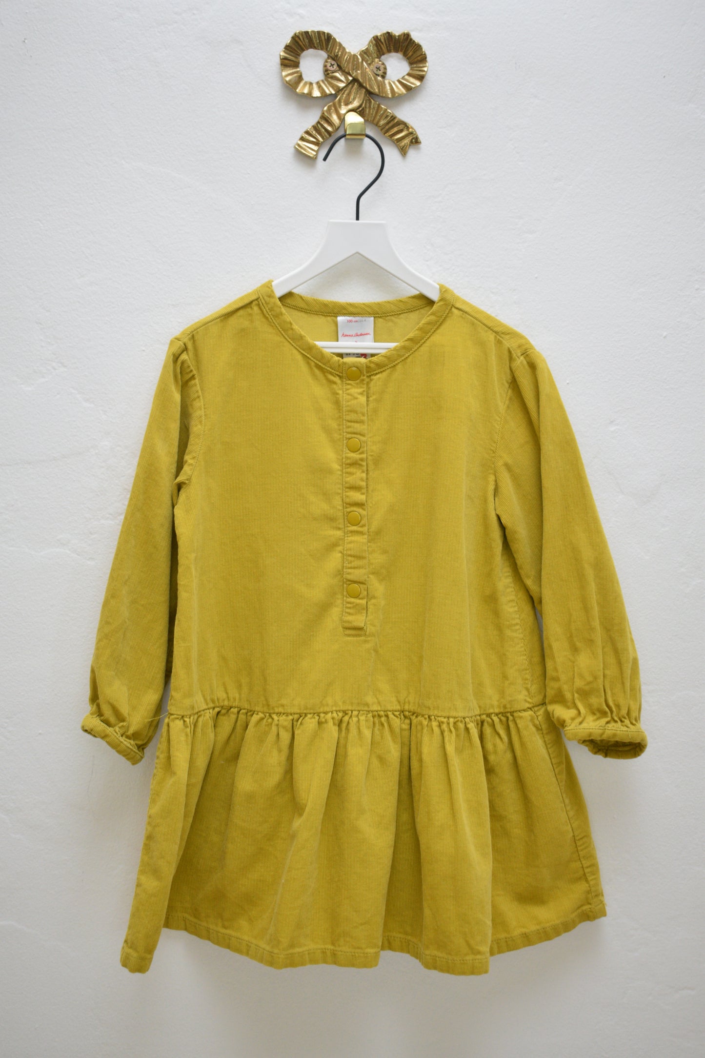 Hanna Andersson Corduroy Ruffle Dress / 4 (100 cm)
