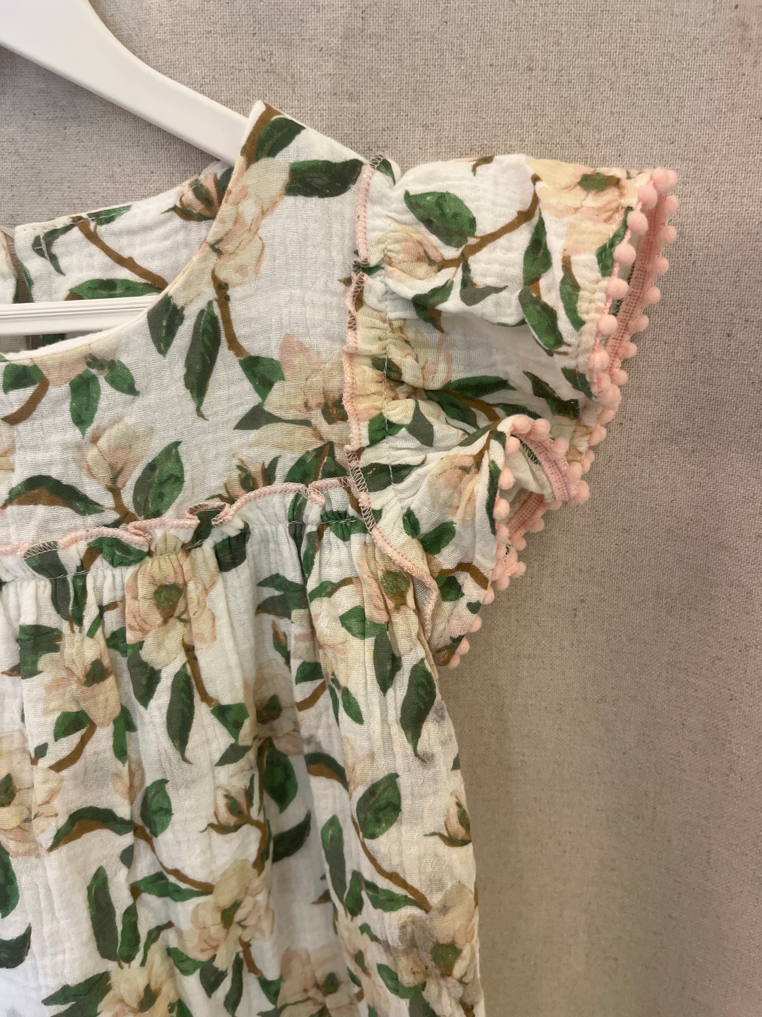 NWTs mudpie Cream with green and pink floral pattern Dress / 3T