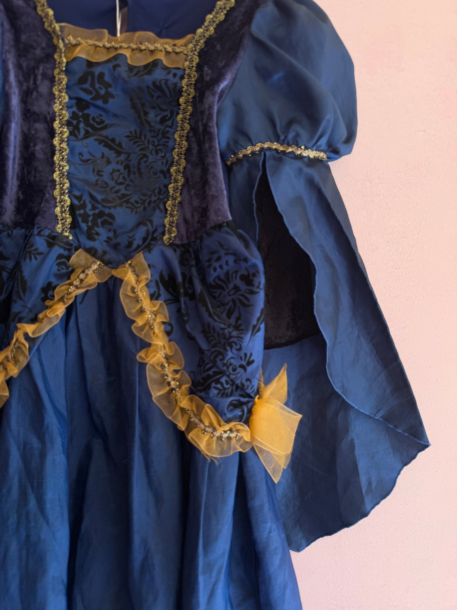 Navy and Gold Princess / Youth Medium