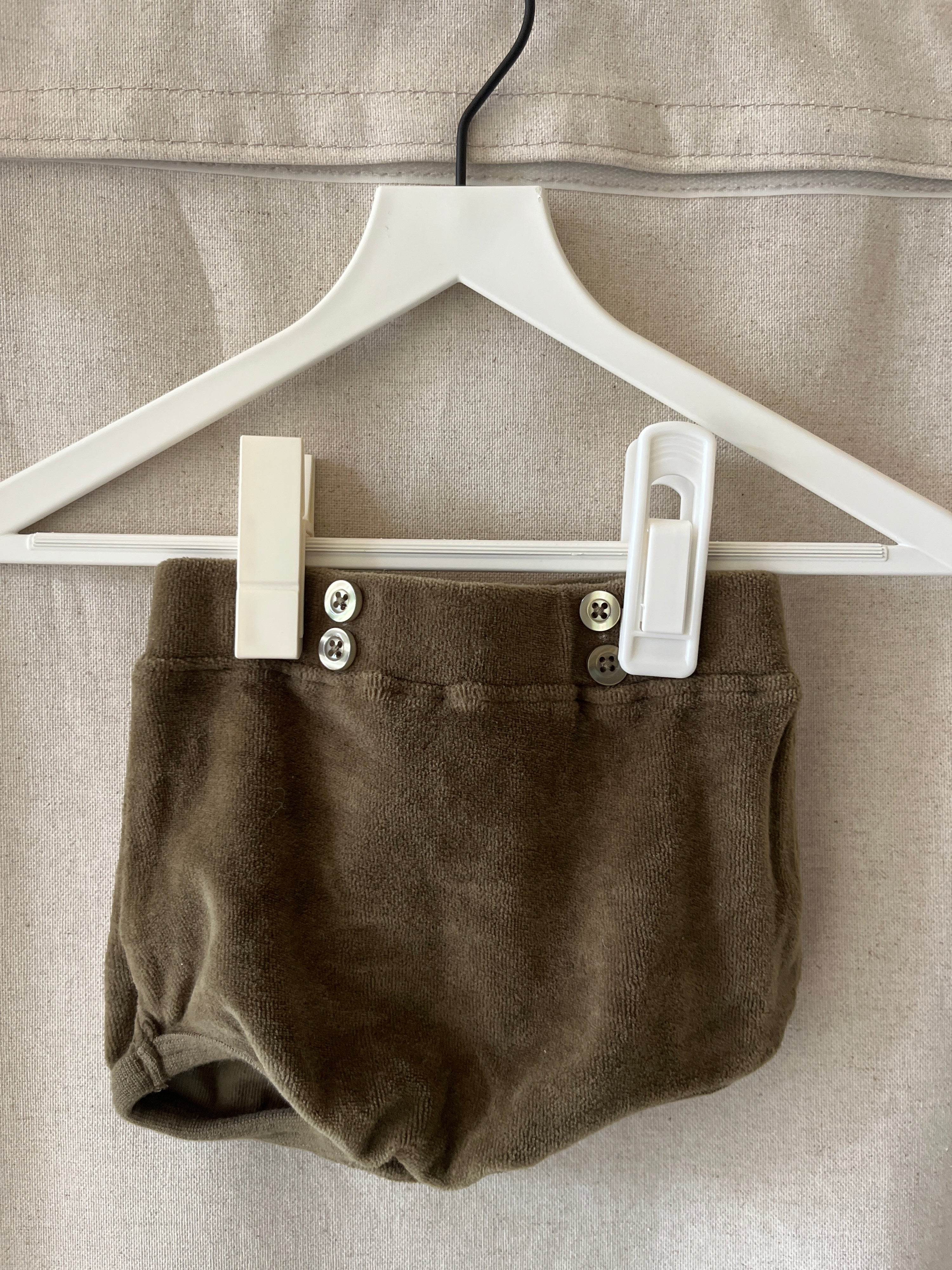 Kate Quinn Organics Olive Bonnet Bloomer Set / 0-3 months