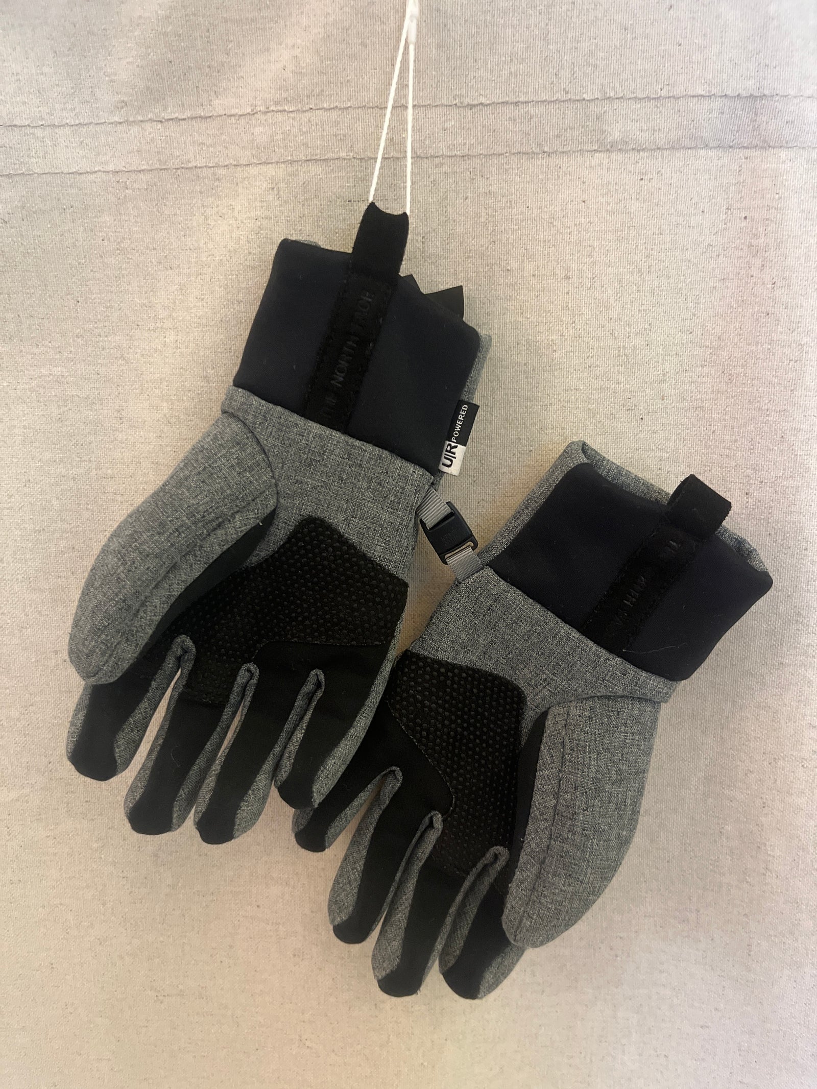 The North Face gray gloves / Youth Medium