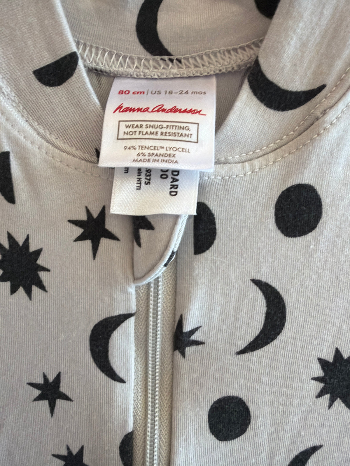 Hanna Andersson moon and stars Footed Pajamas / 18-24 months