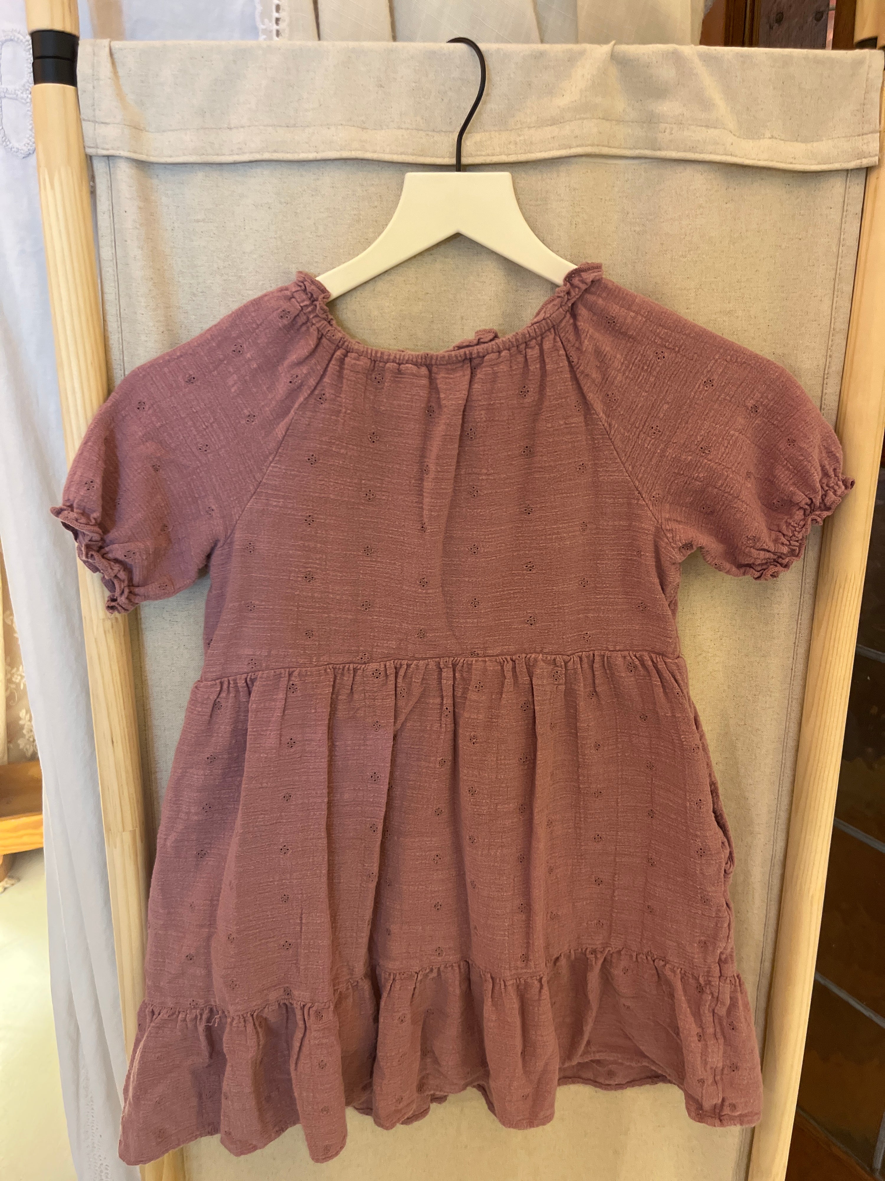 cat & jack Berry Dress / 6-7 Years