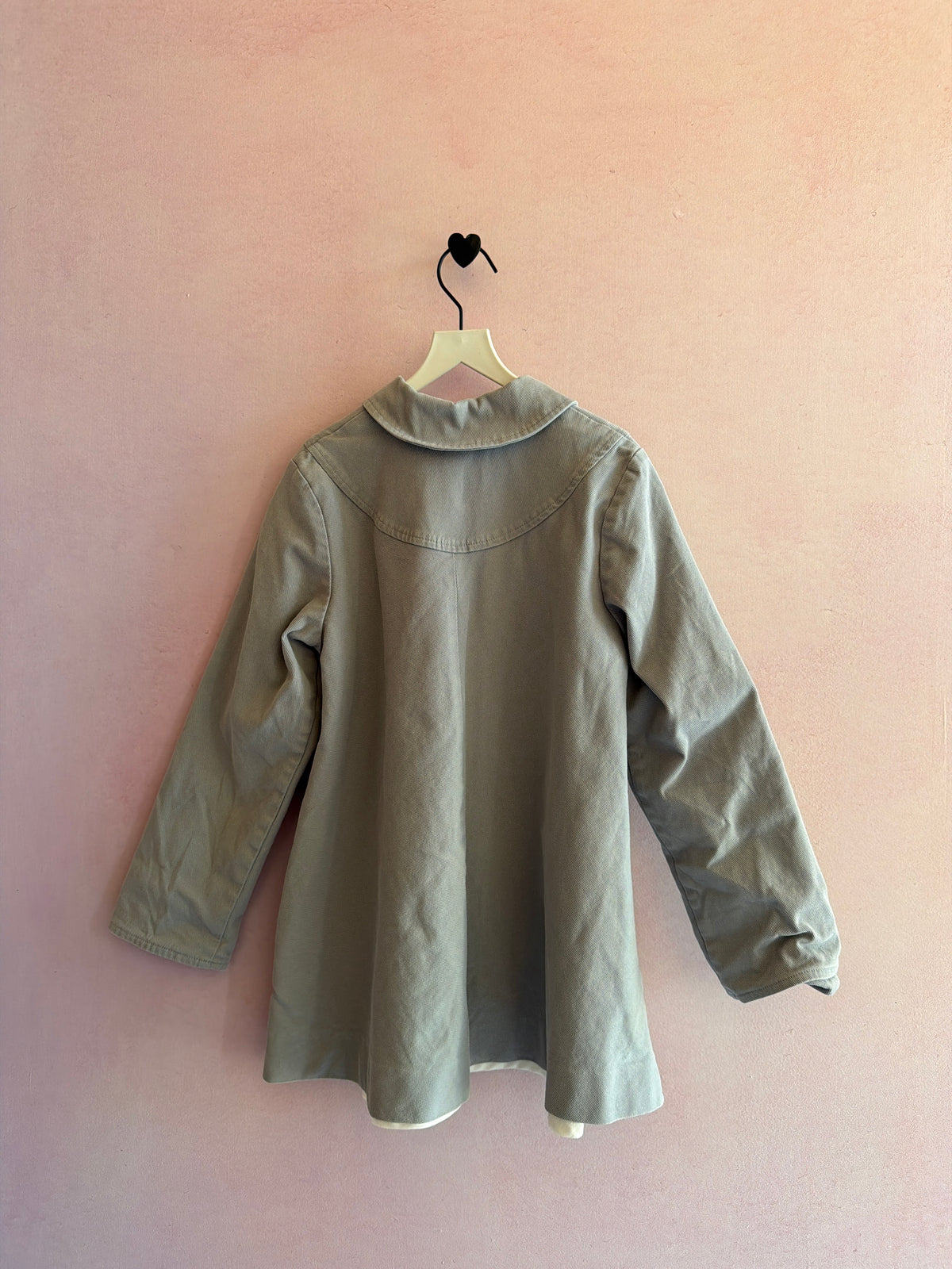 Flora & Henri Smoke Coat / 8 (play condition)