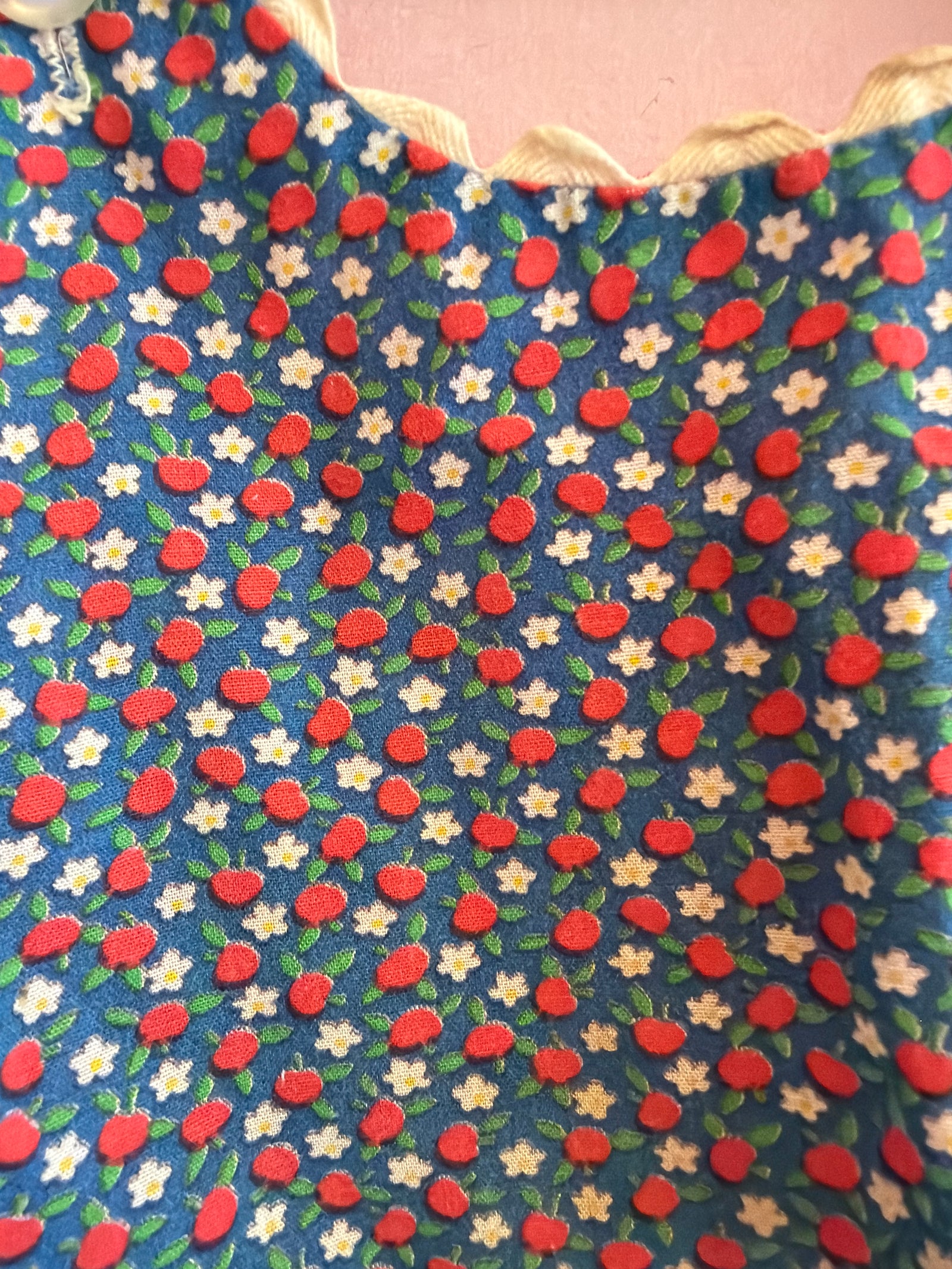 vintage Apples & Red Plaid Reversible Smock Apron / 8