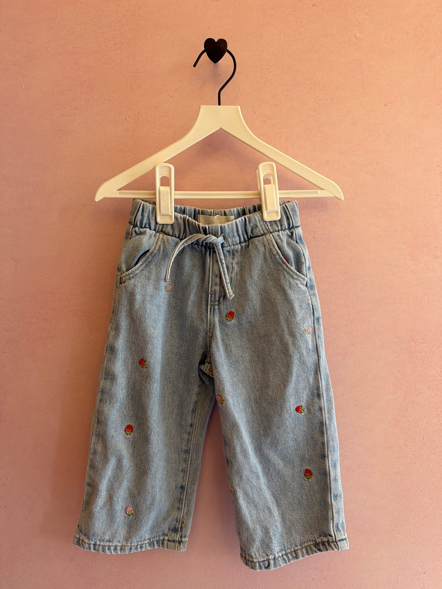 zara Strawberry Jeans / 18-24 months