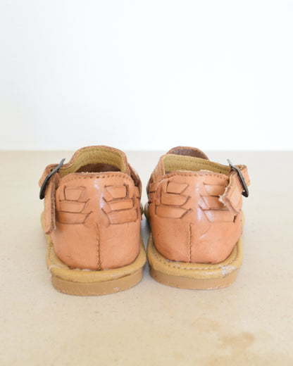 Ricardo Medina Baby Woven Leather Sandals / Size 5