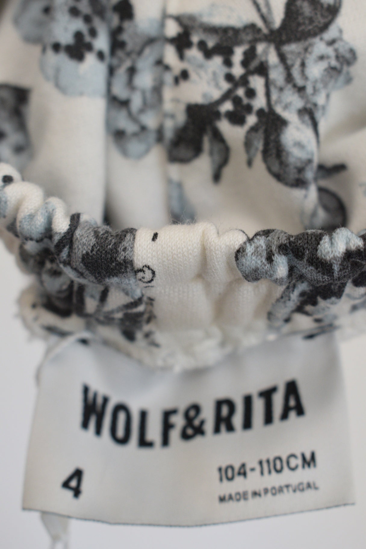 Wolf & Rita Monochromatic Rose Shorts / 4