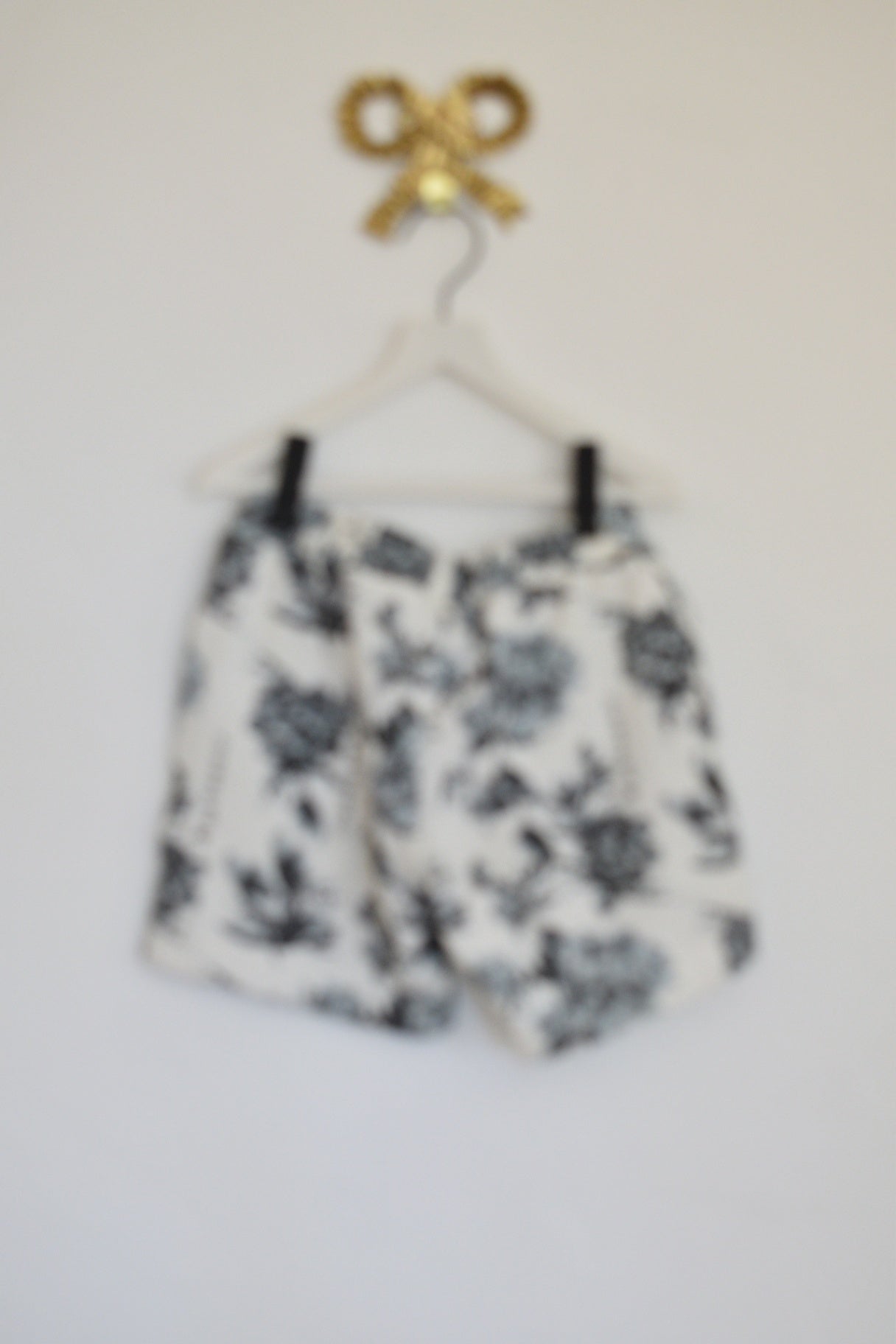 Wolf & Rita Monochromatic Rose Shorts / 4 