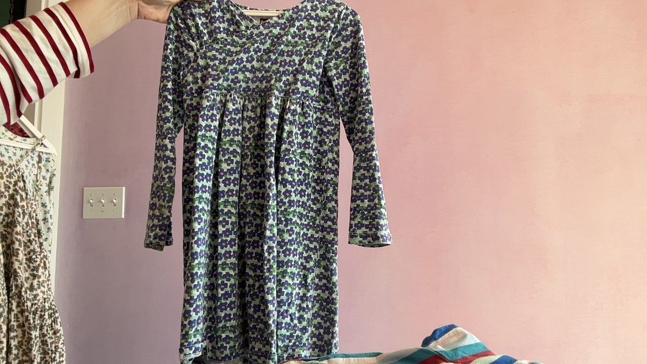 Tea Purple Daisy Pattern Dress / 6