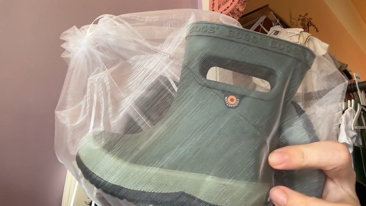 BOGS Olive Green Boots / 5 (toddler)