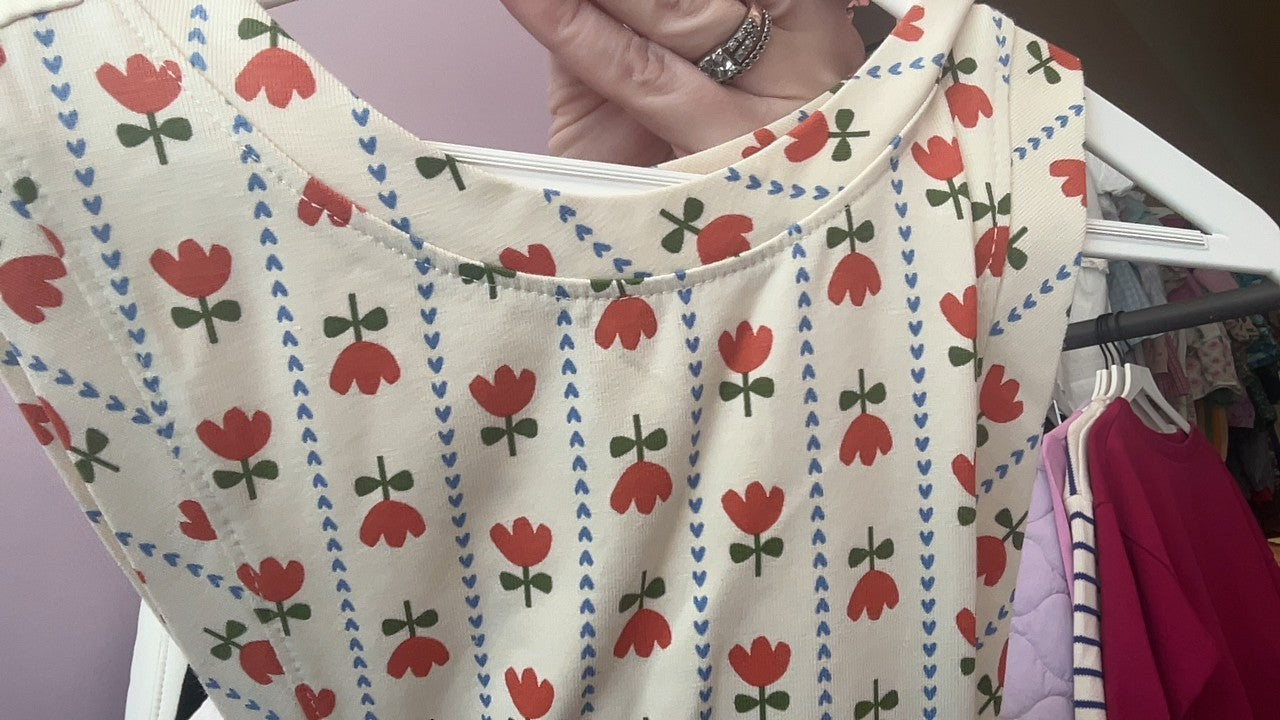 Hanna Andersson Folk Tulip pinafore dress / 6-7 Years