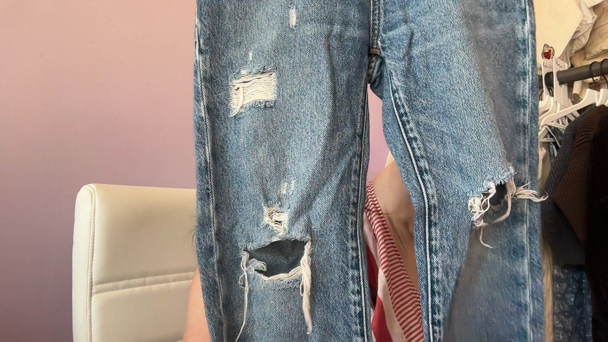 gap Ripped 90s original straight Jeans / 7 (patching stains)