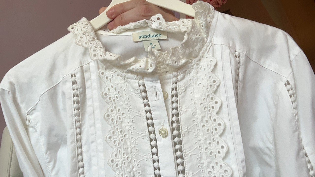 sundance by robert redford praire Blouse with Eyelet Collar and Pintuck Pleats / Women’s Medium