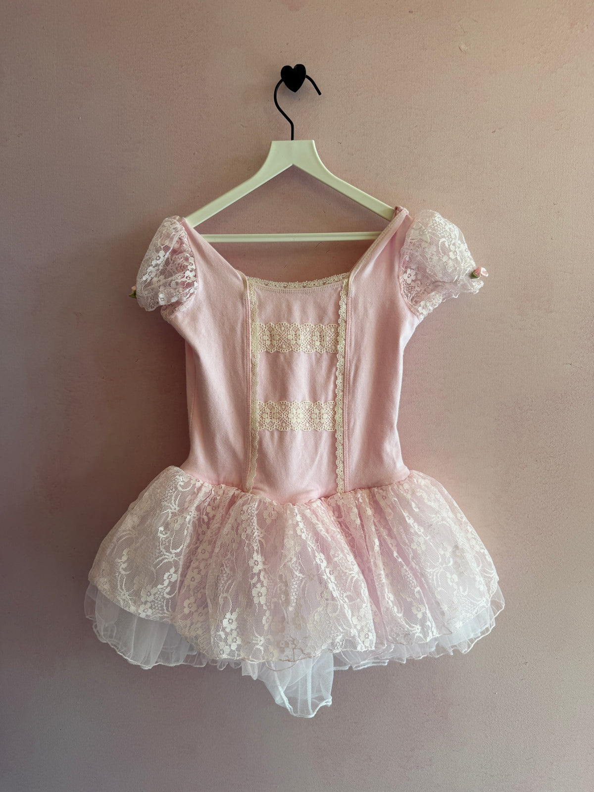 Pink with Lace Trim and Rosette Vintage Tutu / 4-6