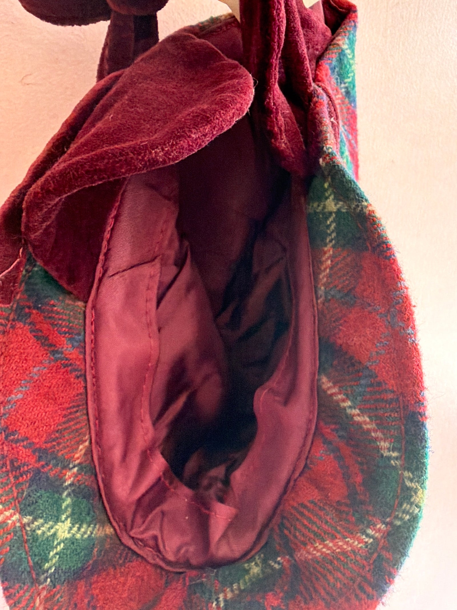 vintage Red Plaid Velvet hat / 2-4