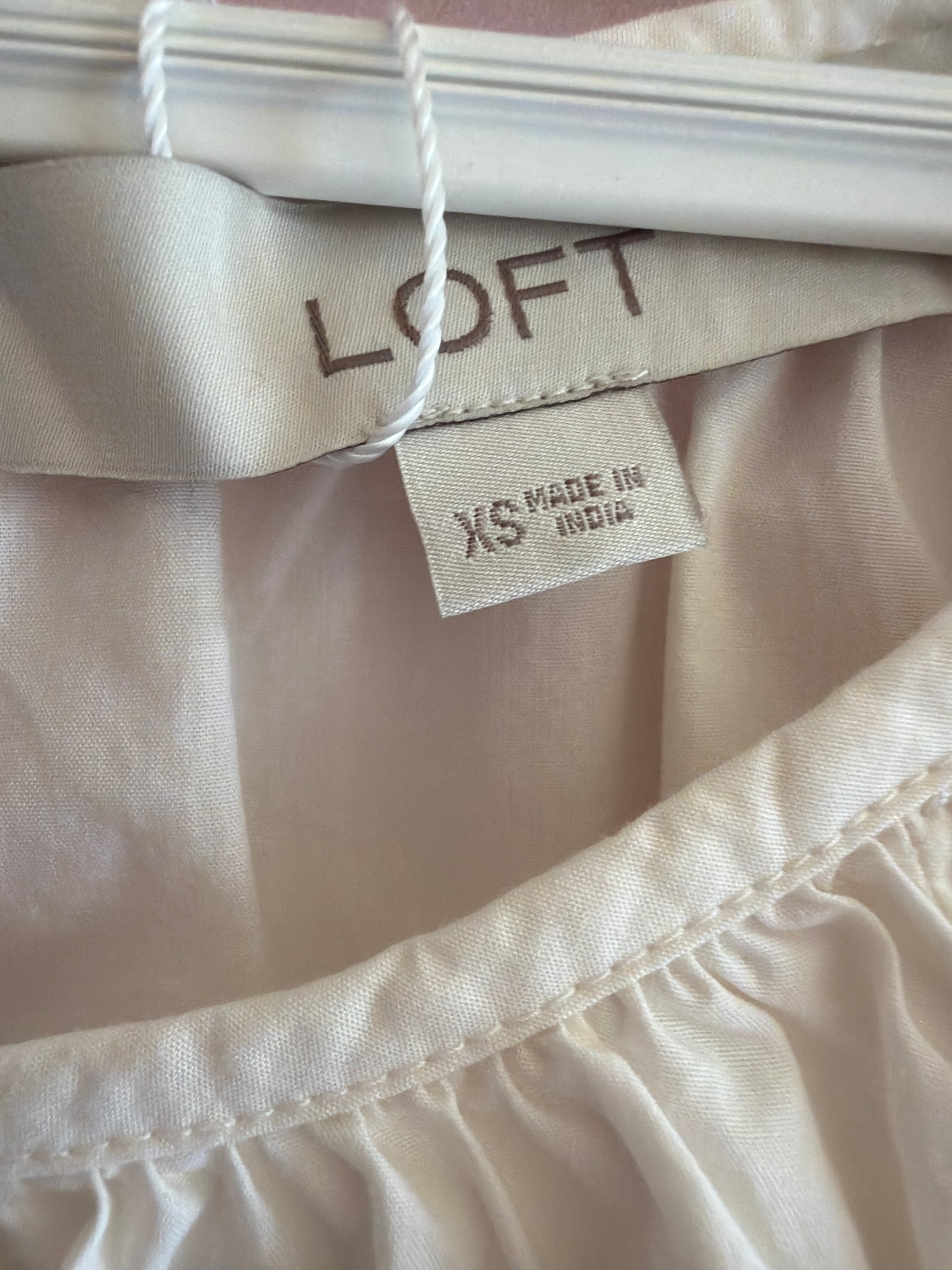 LOFT White Poplin Blouse with Navy Embroidered Sleeves / XS