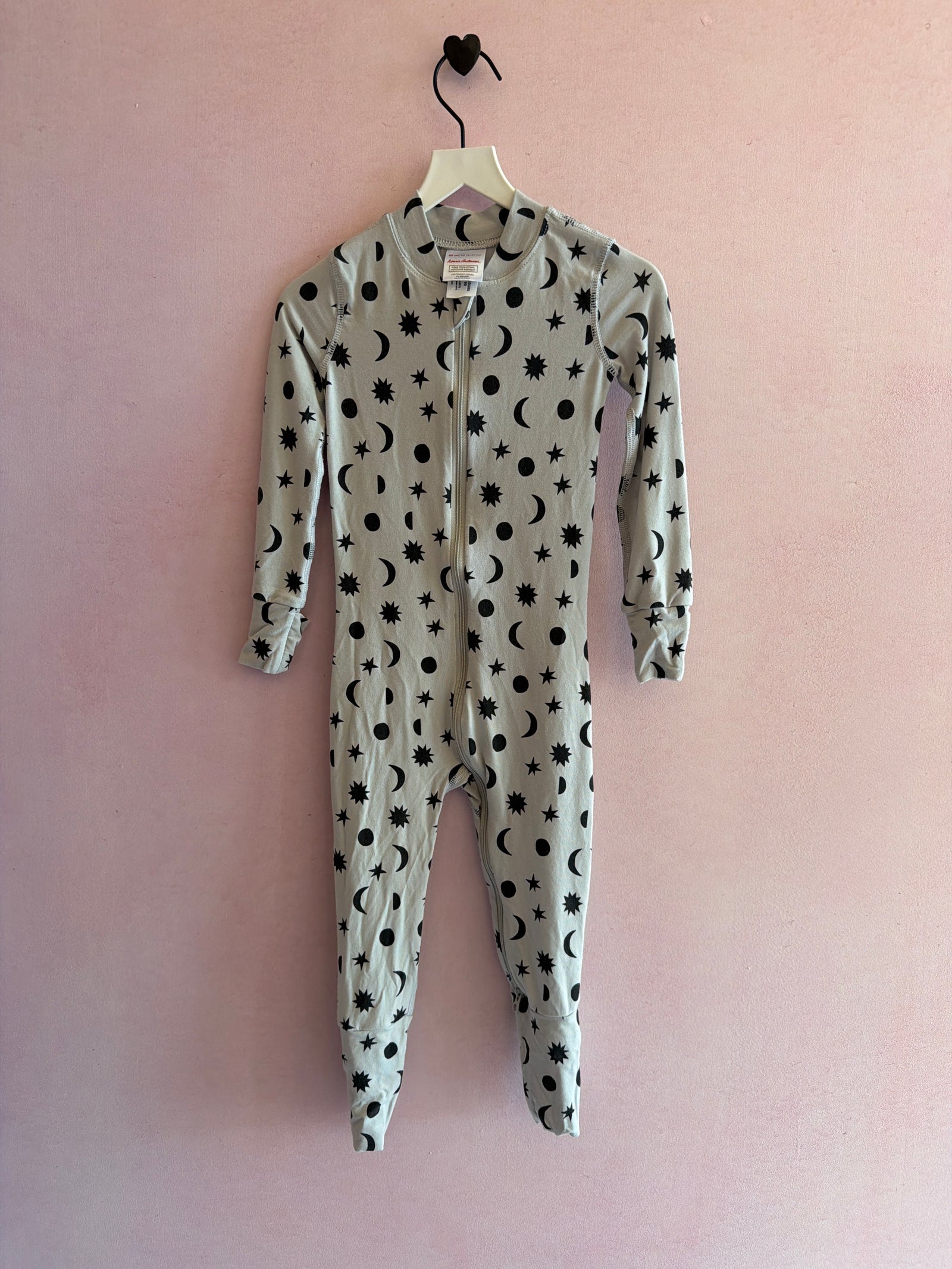 Hanna Andersson moon and stars Footed Pajamas / 18-24 months