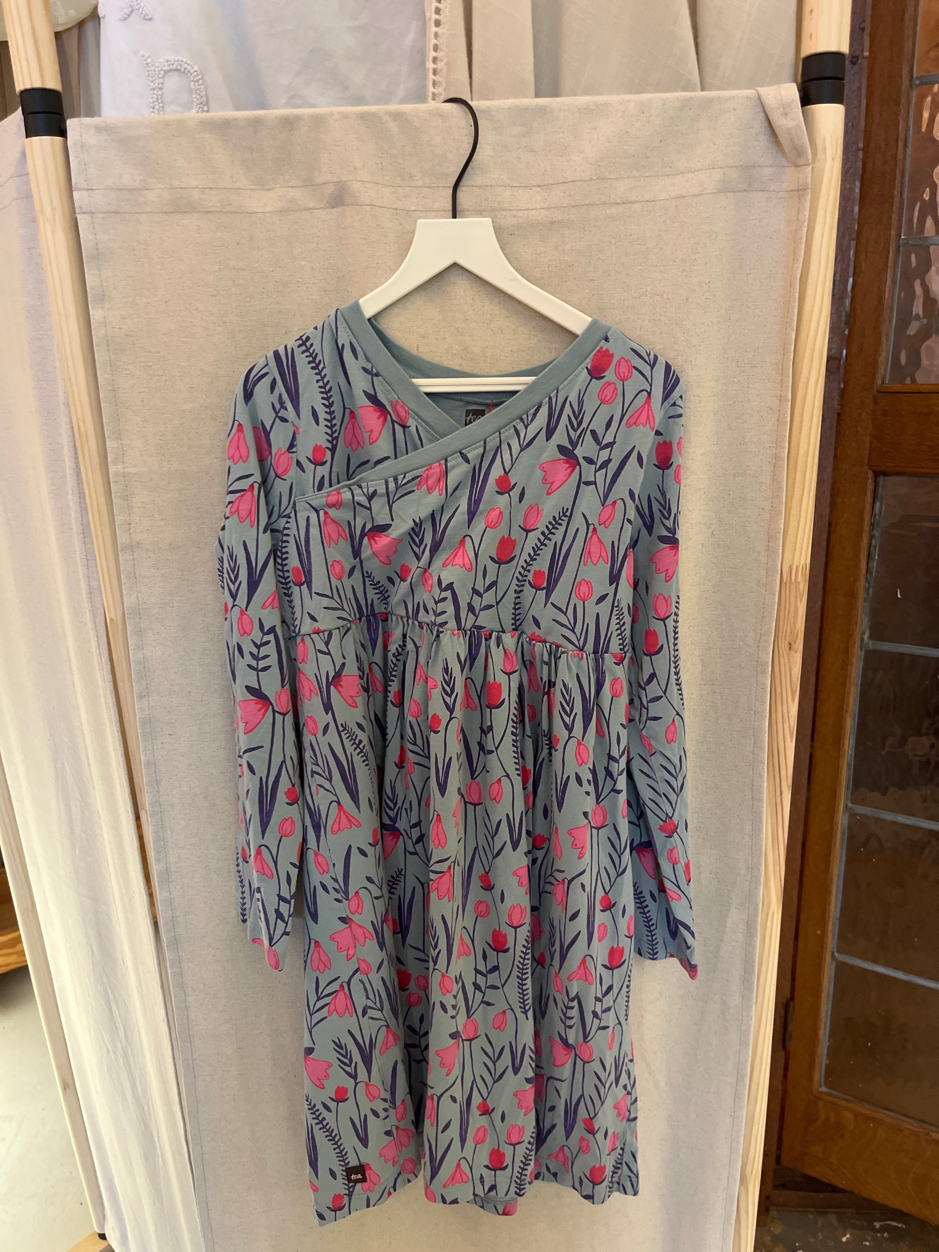 Tea Blue with Pink Flowers Dress / 10