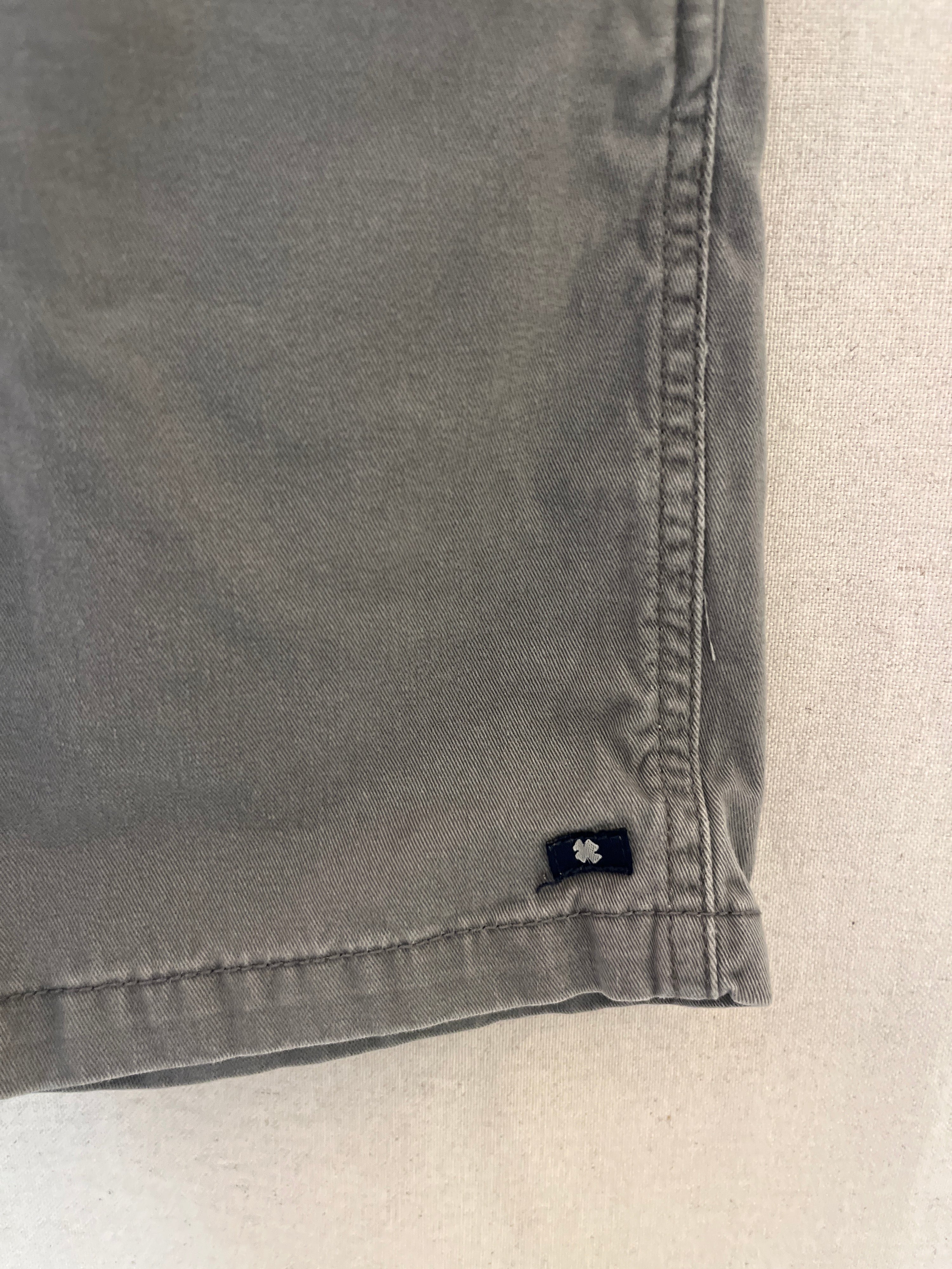 Lucky Brand Light Gray shorts / 7