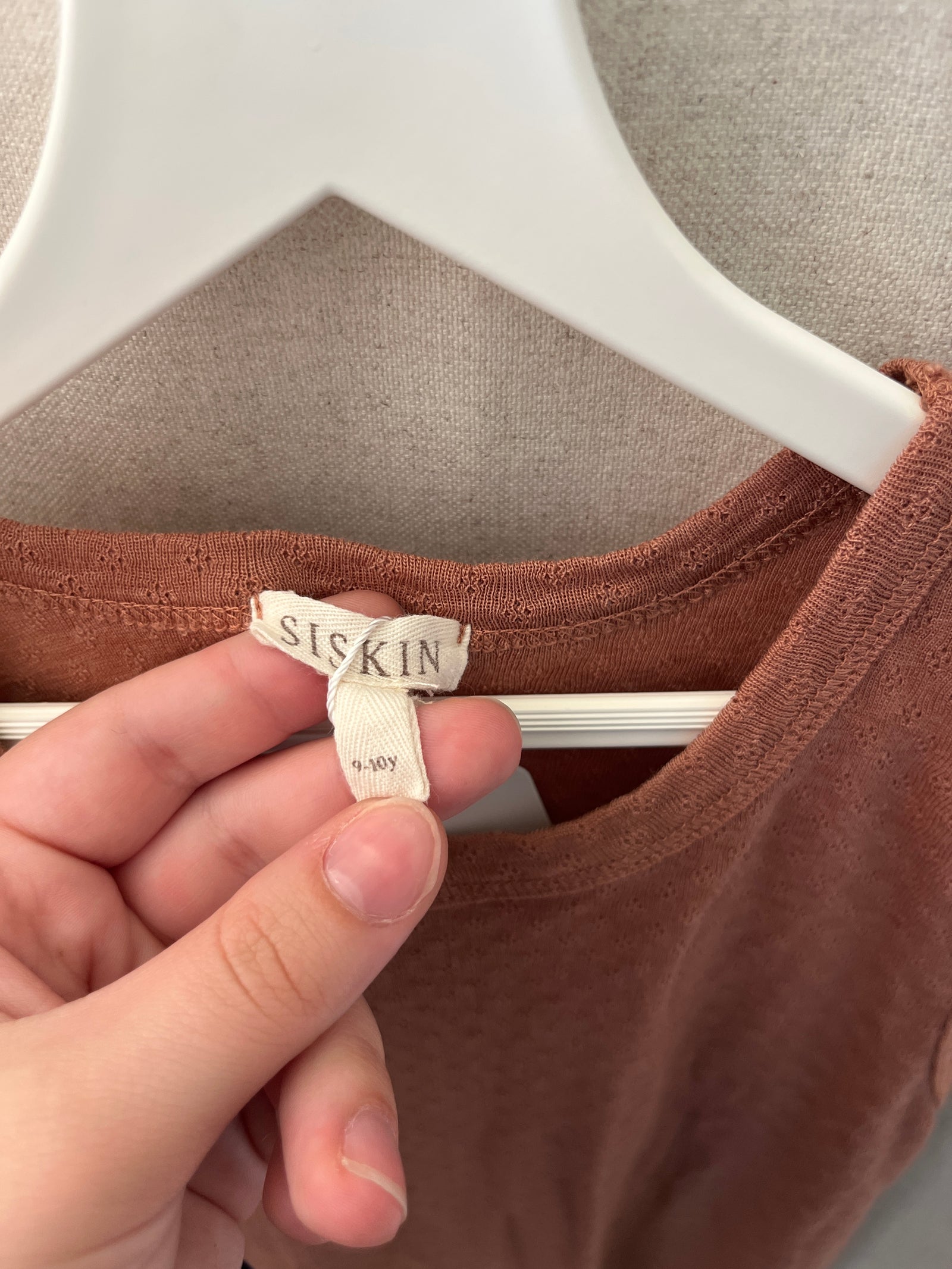Siskin Rust Pointelle Wool & Silk Tank / 9