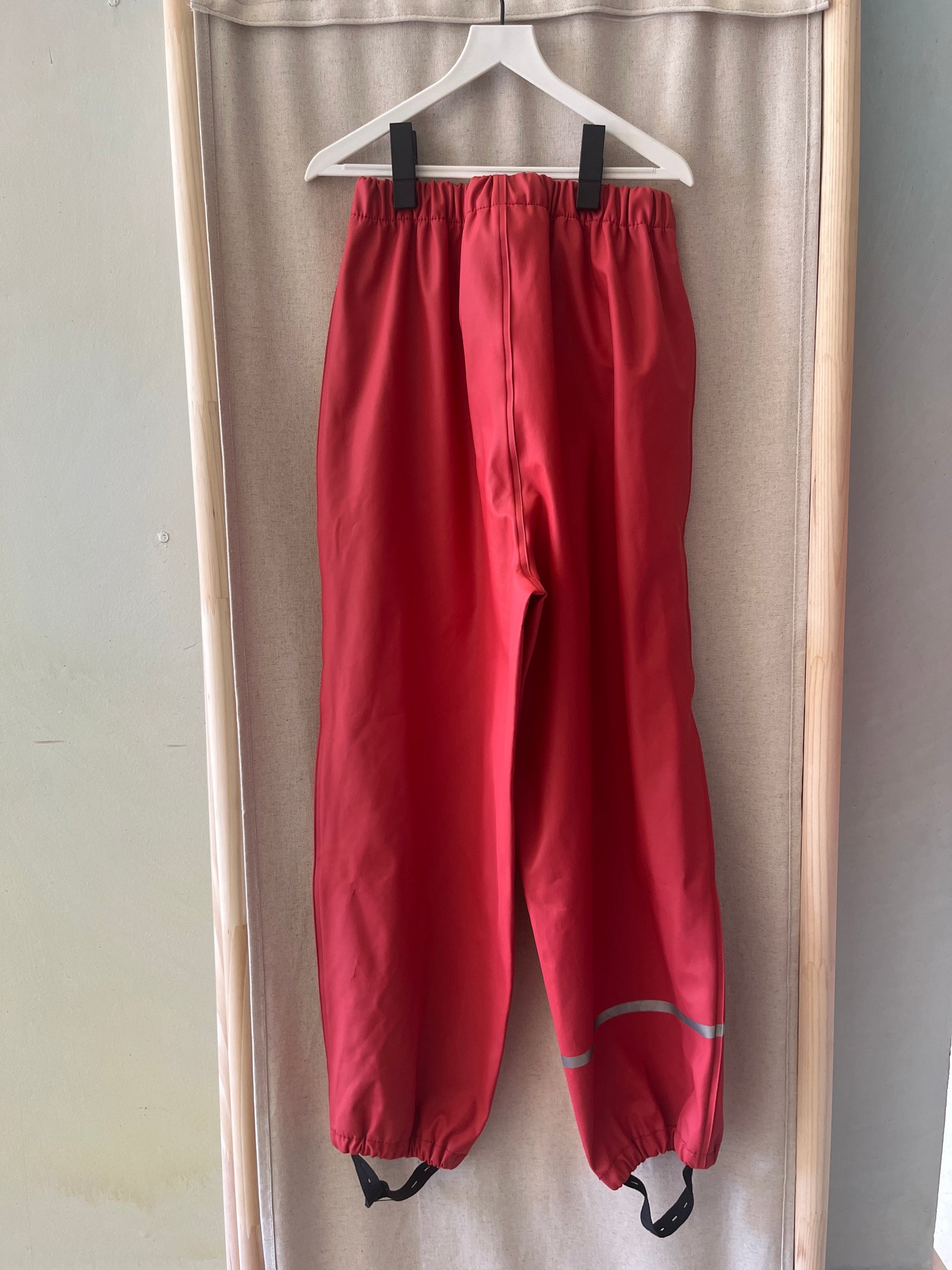CeLaVie Red Rain Pants / 8