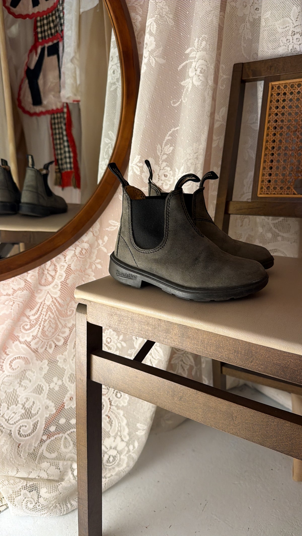 Blundstone Gray Boots / 11