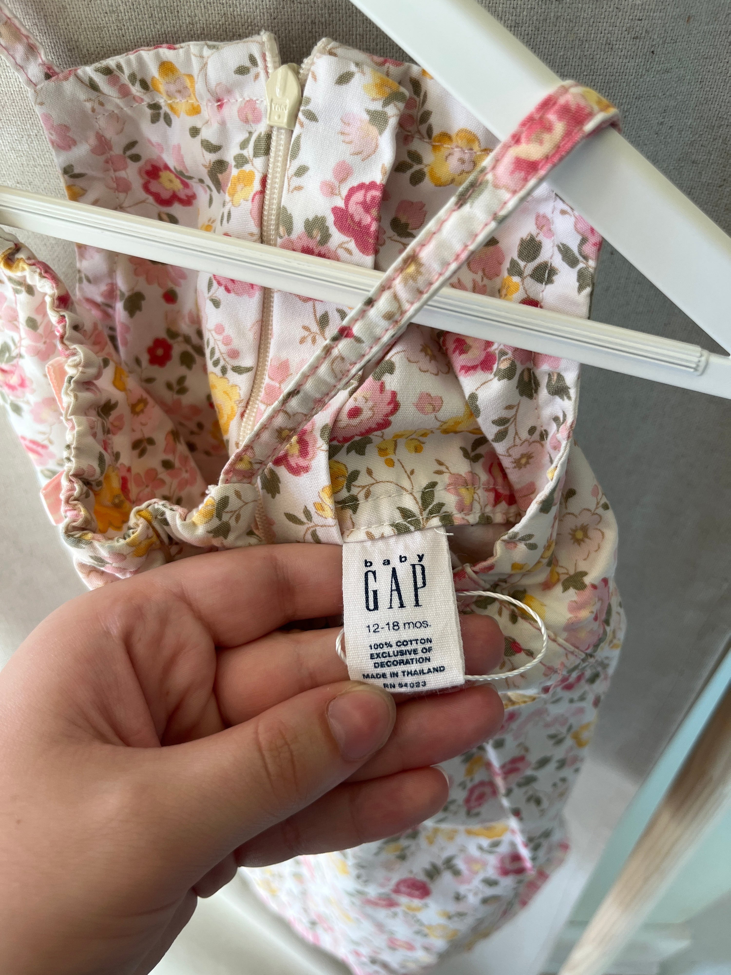 baby gap Floral Sun Dress Dress / 12-18 months
