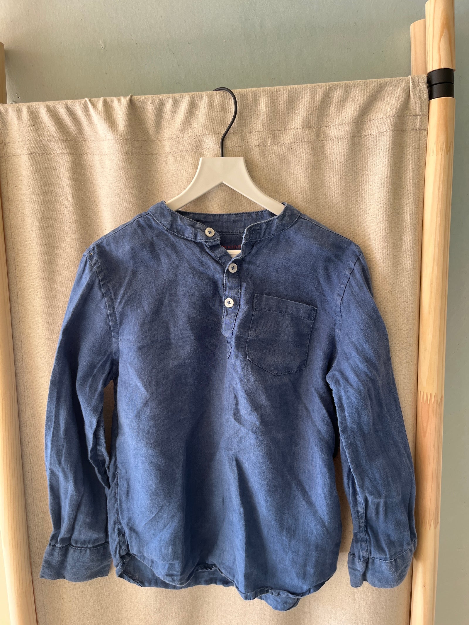 monoprix Blue Linen Button Down / 5