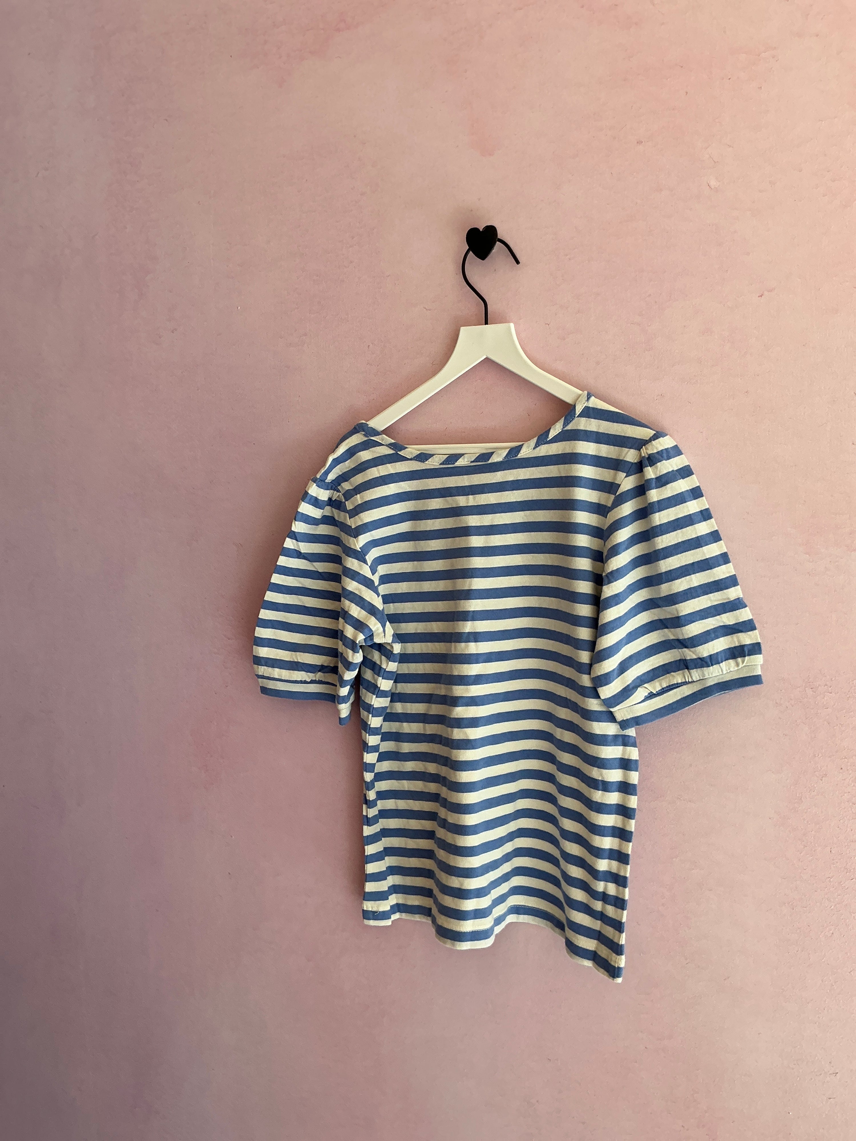 Hanna Andersson Blue White Stripe Ruffle Sleeve Shirt / 6-7 Years