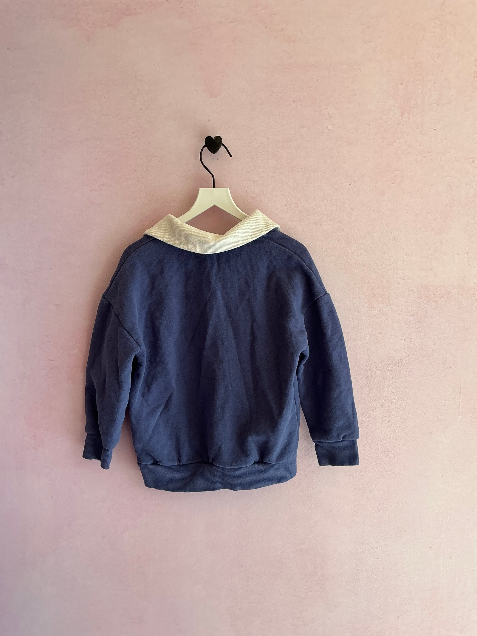 La Coqueta Lavender Blue Sweatshirt / 5