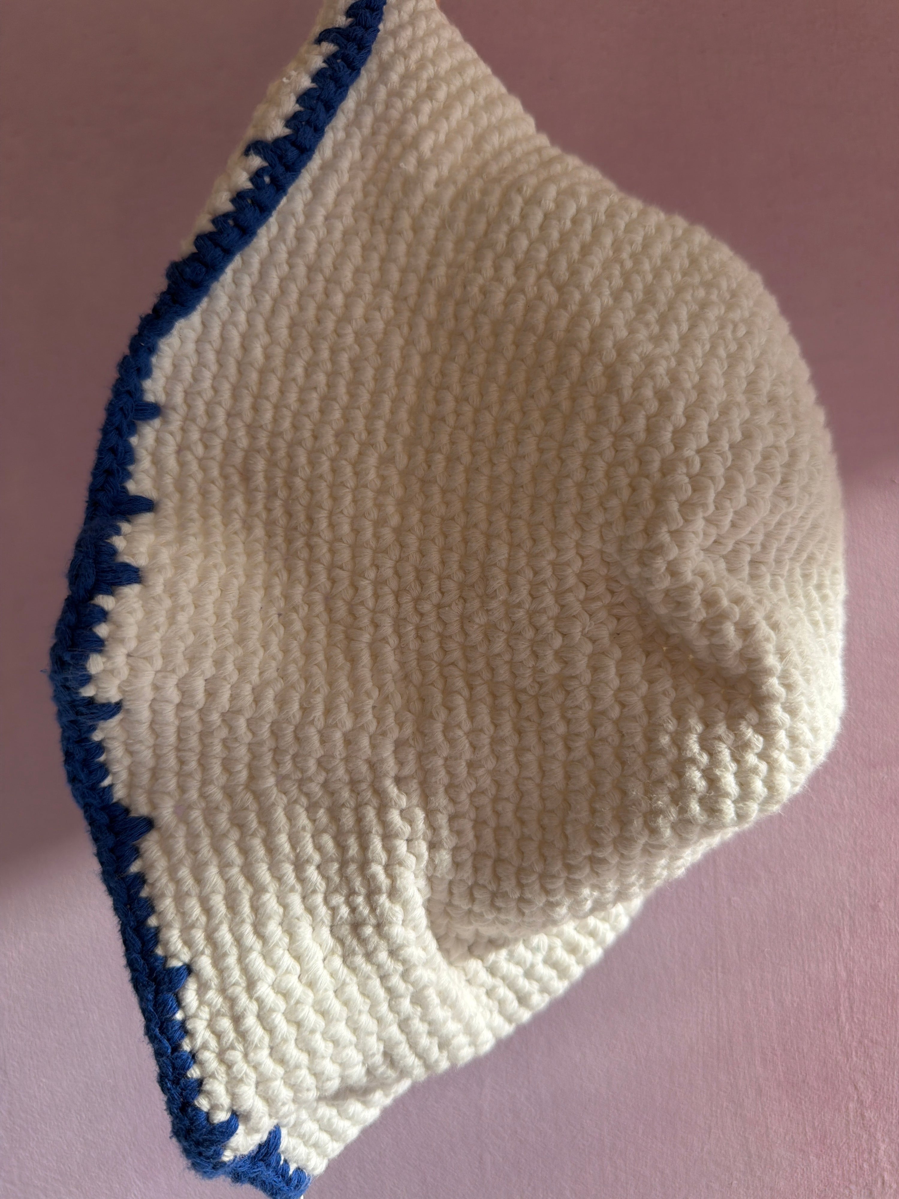 H&M Crochet Navy Trim Hat / 1-2 Years