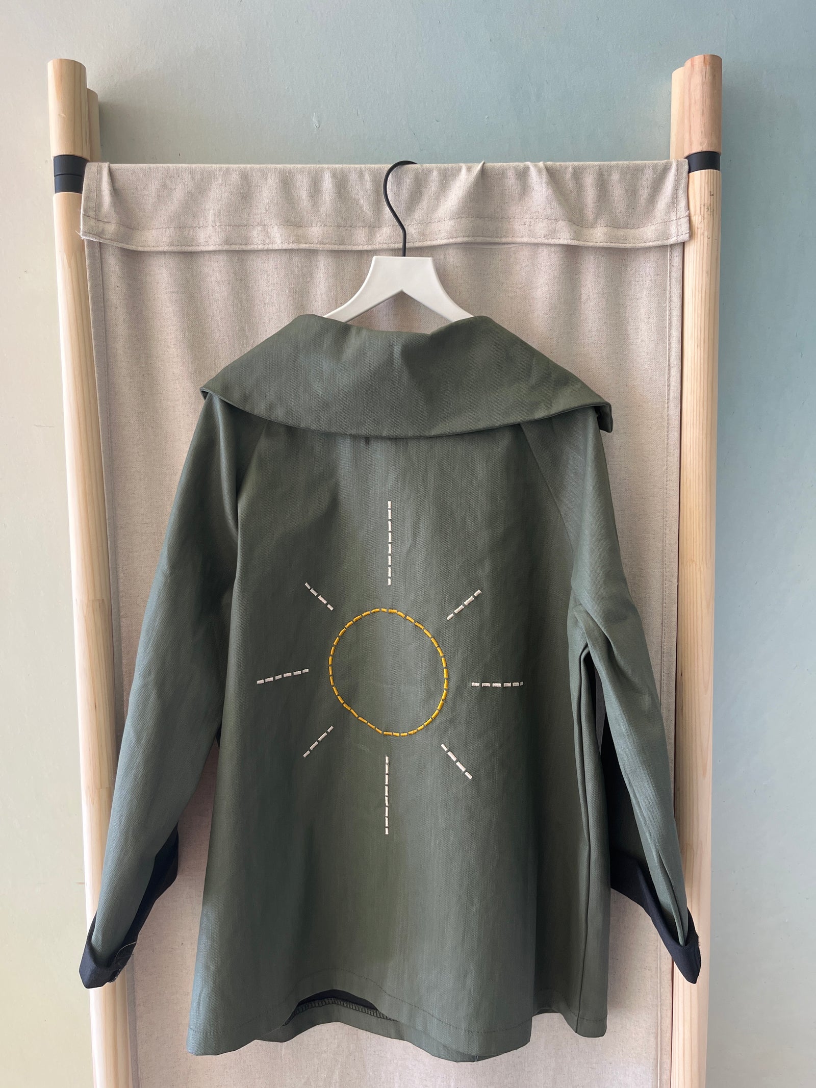 Neve Hawk The North Star Rain Coat / Youth Large