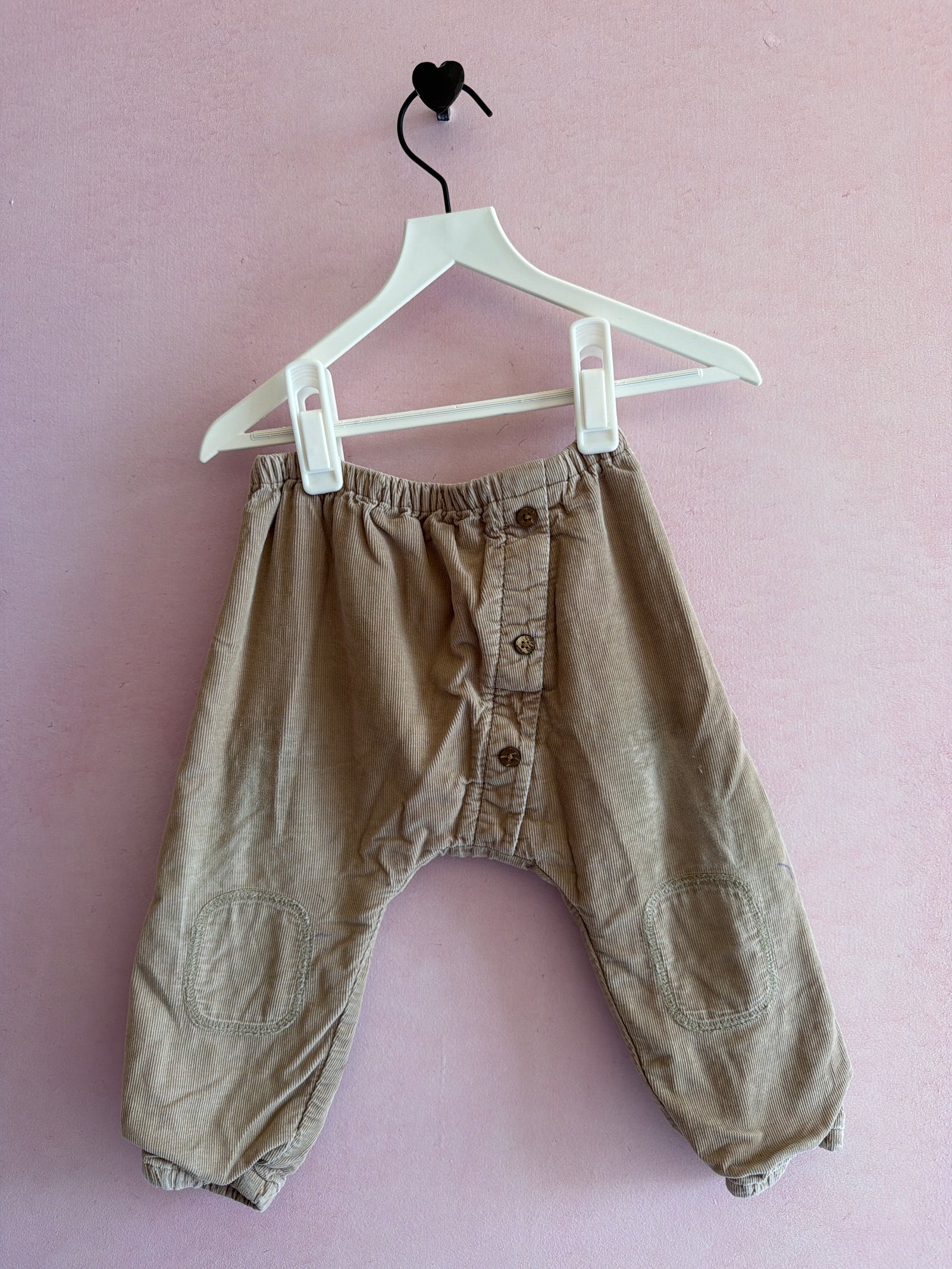 Oliver and Rain Knee patches Corduroy Pants / 18 months (play condition)