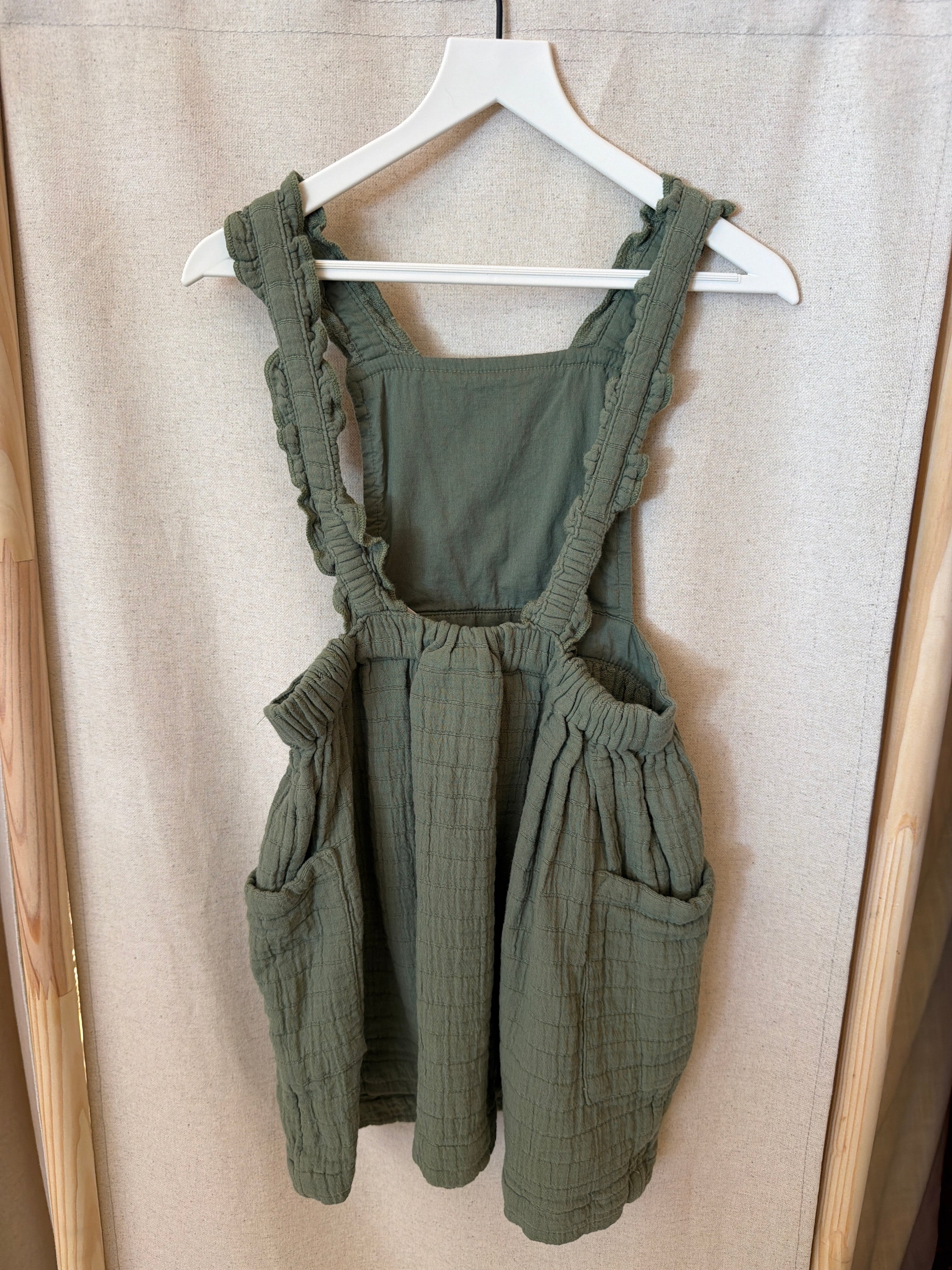 cat & jack Olive pinafore dress / 4T