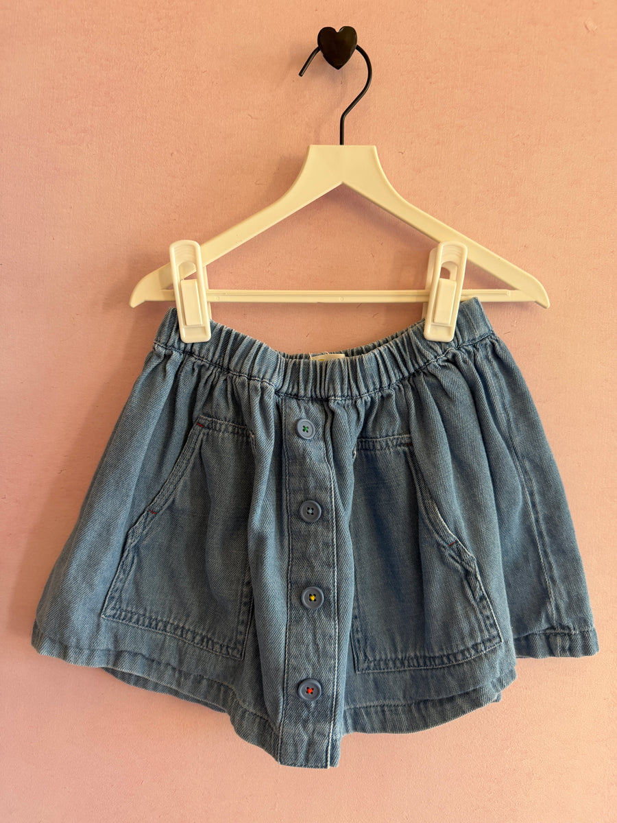 Mini Boden Chambray with Rainbow Buttons Skirt / 4-5