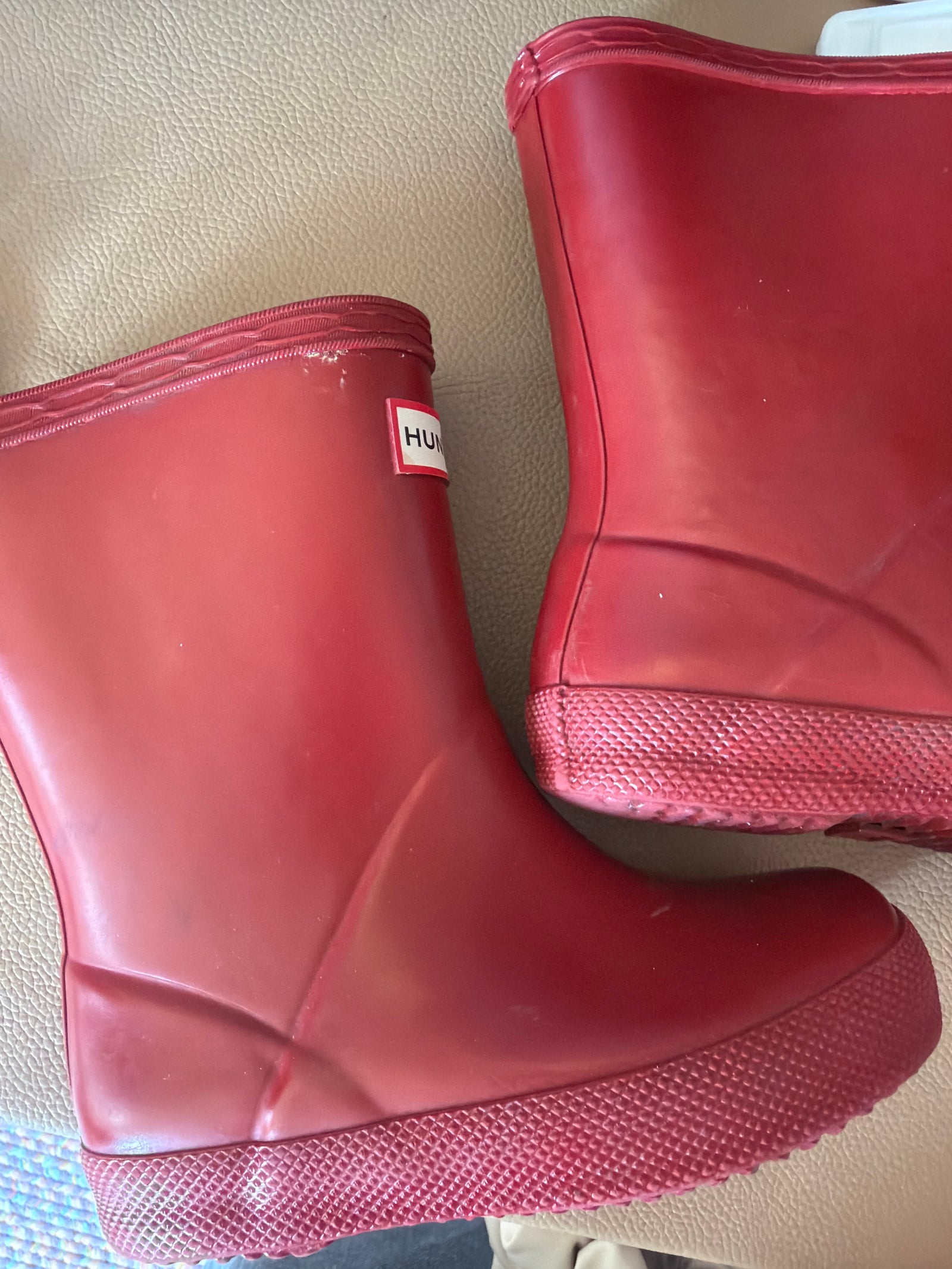 Hunter Burgundy Boots / 6