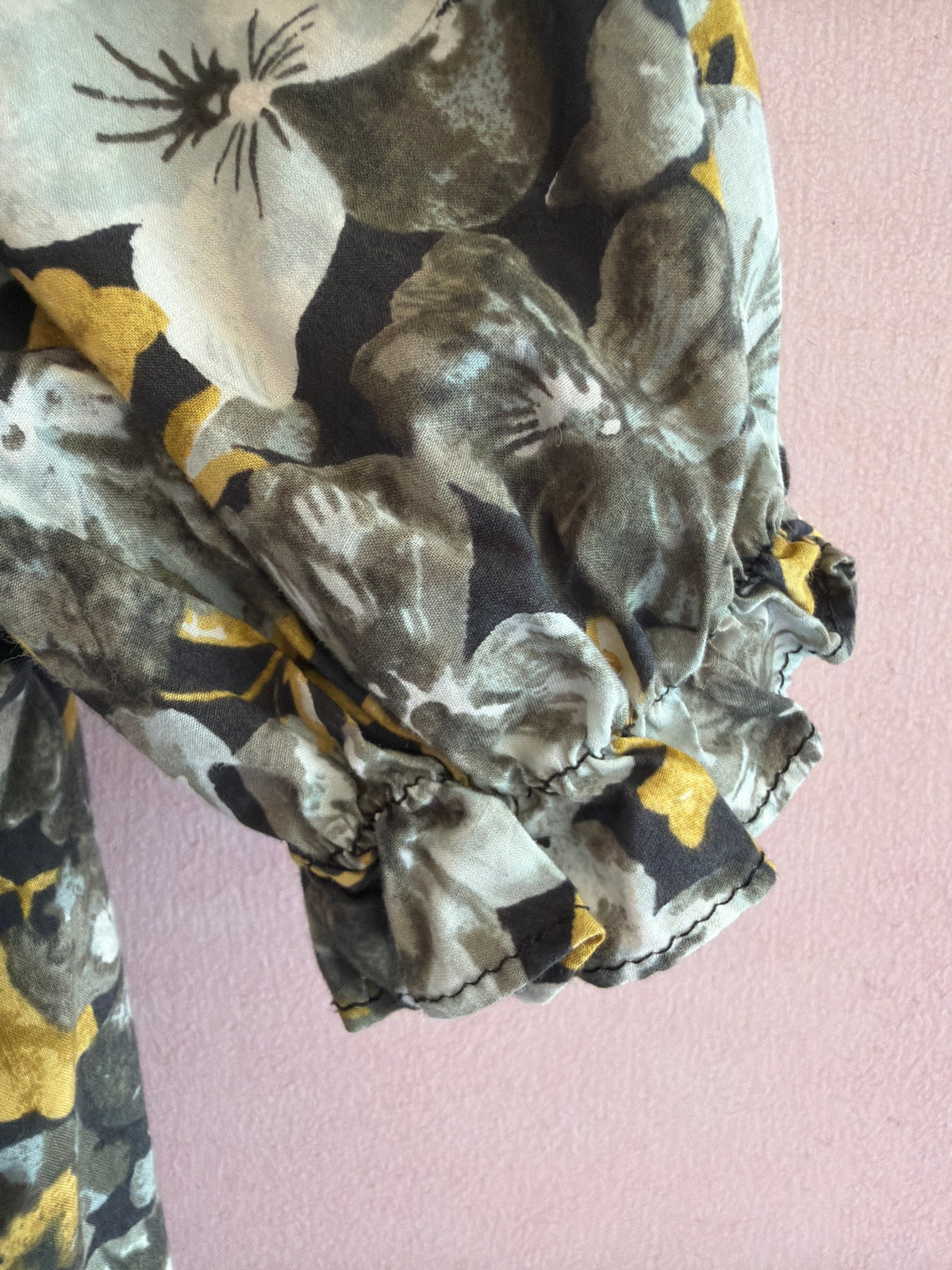 Neige Gray and Gold Empire Dress / 6