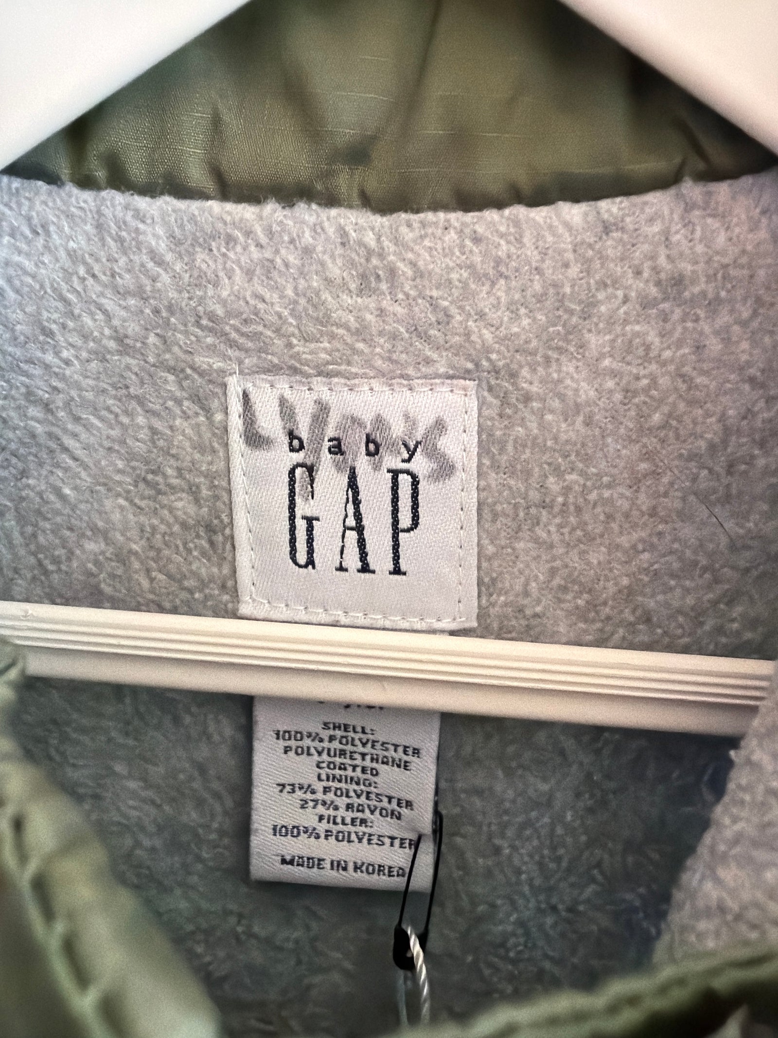 Baby Gap Puffer Vest / 3 Years