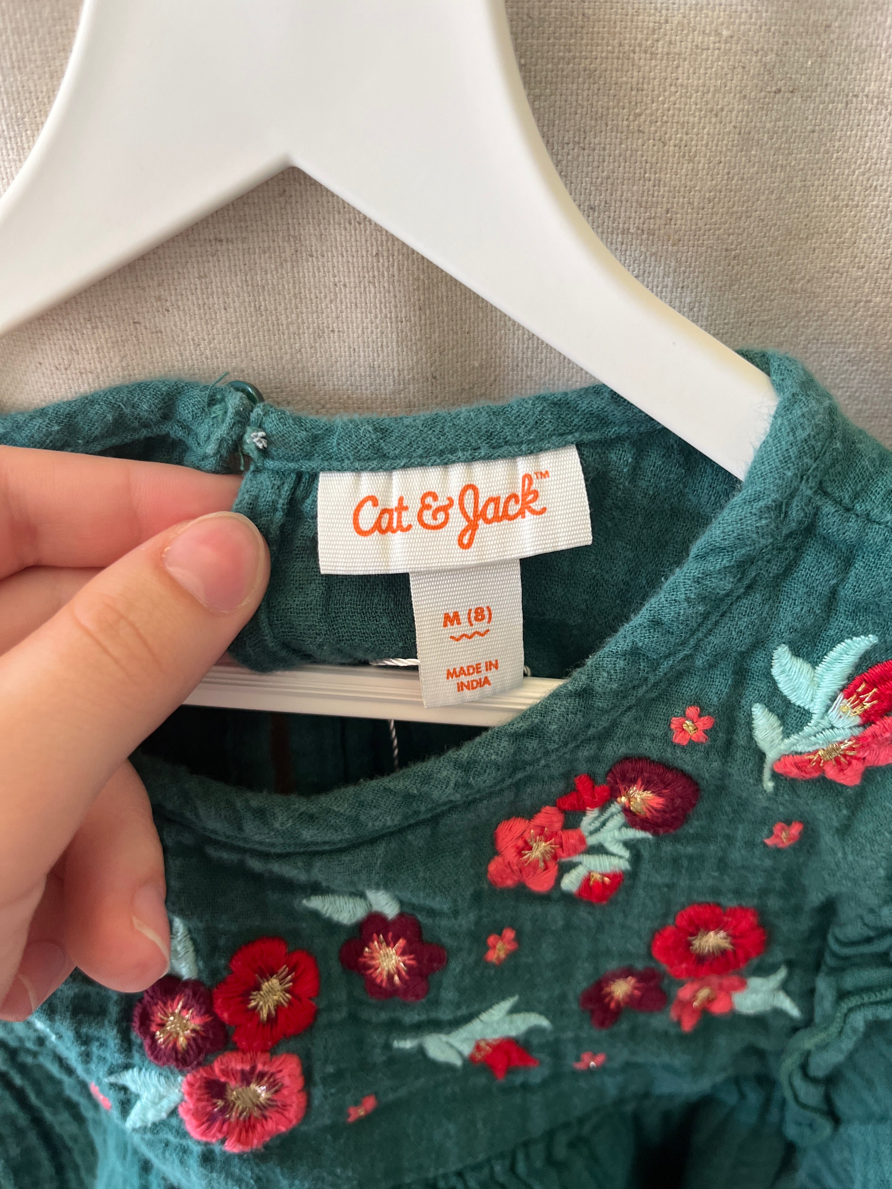cat & jack Green Floral Embroidery Dress / 8