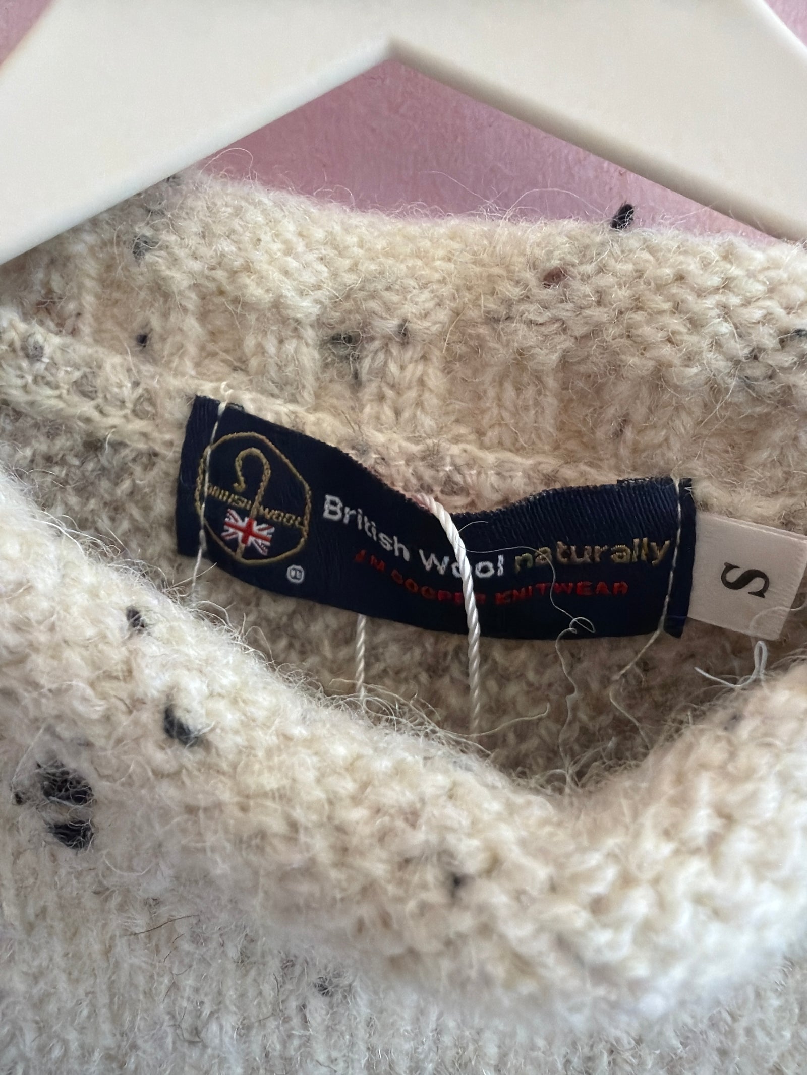 Unisex Sheep Scene Crew Neck Jumper Sweater / Women's Small