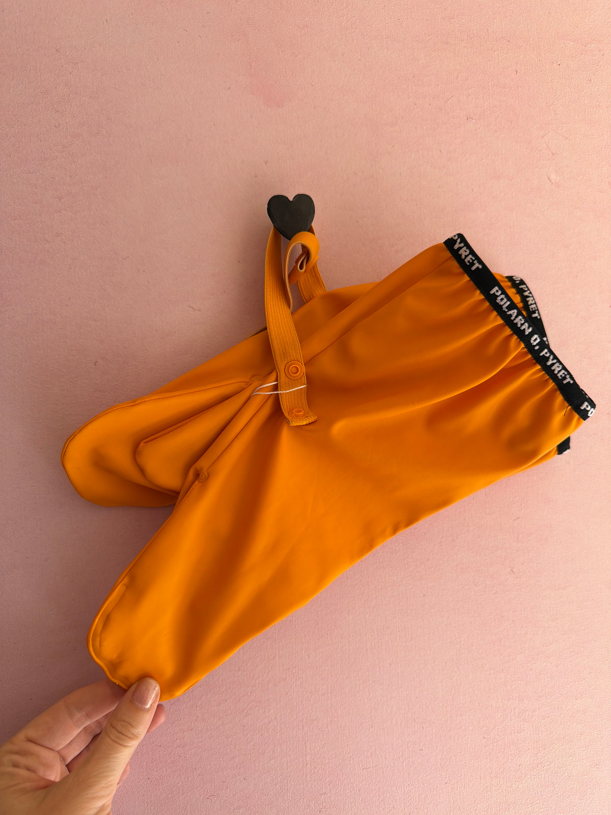Polarn O. Pyret Orange Rain Mittens (play condition) / 4-6 years