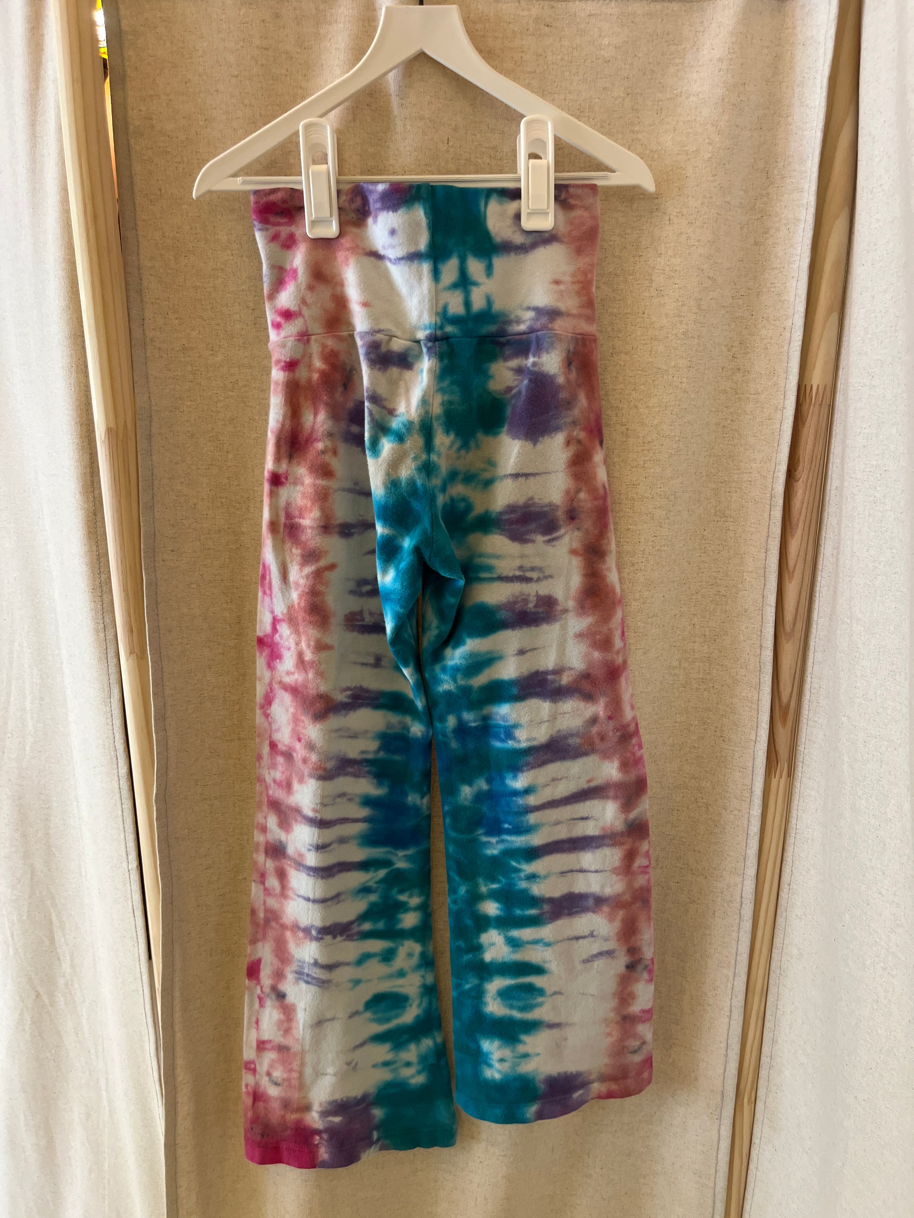 dharma trading co Tie-Dye Flare Leggings / 6