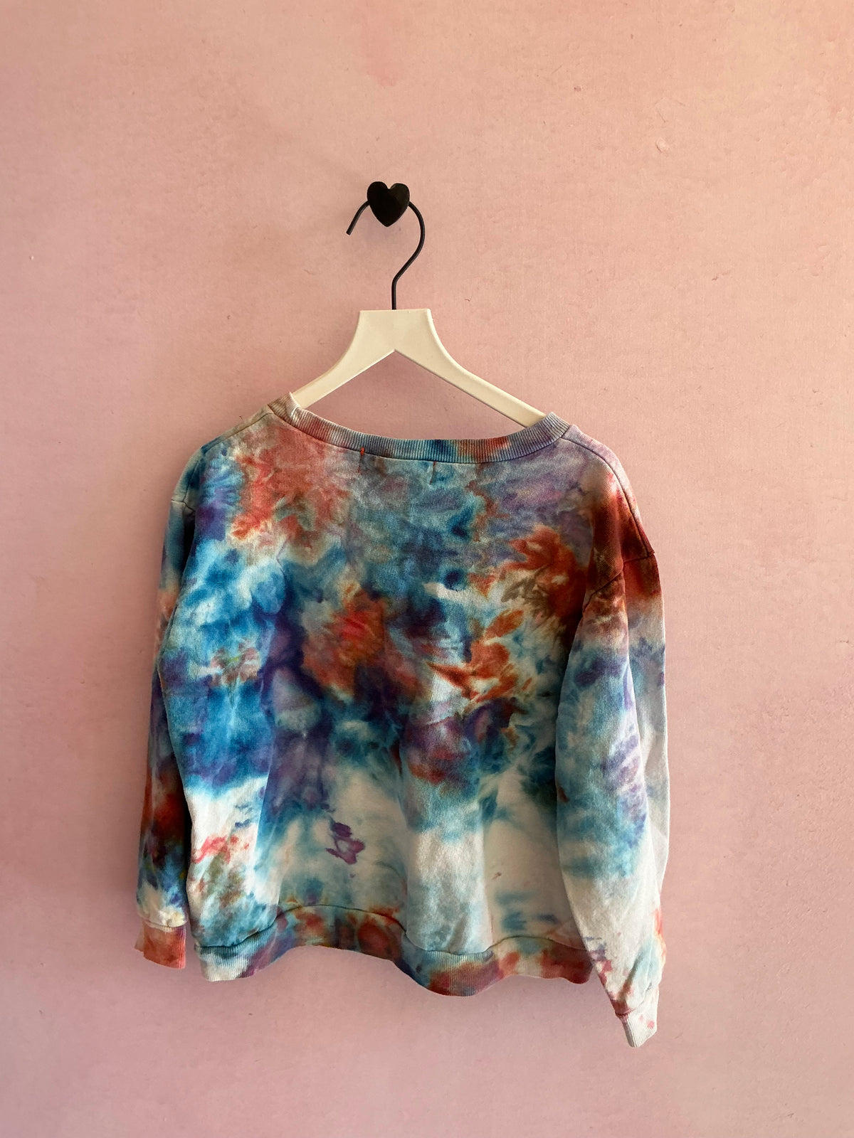 Anna Joyce Hand-Dyed Distressed Tie-Dye Sweatshirt / 5