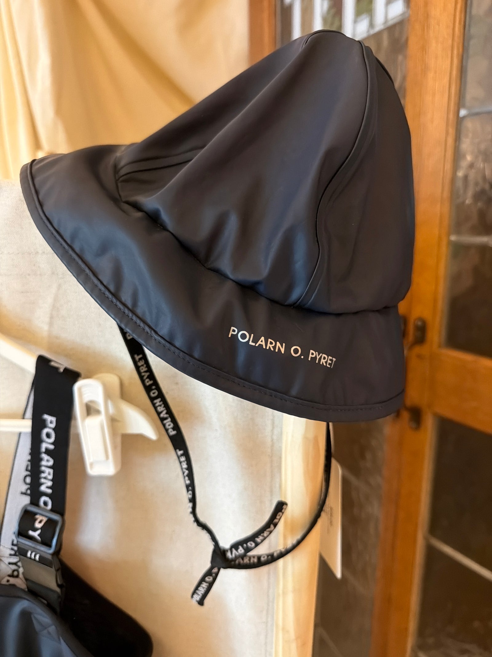 Polarn O. Pyret Navy Hat / 2-4 years