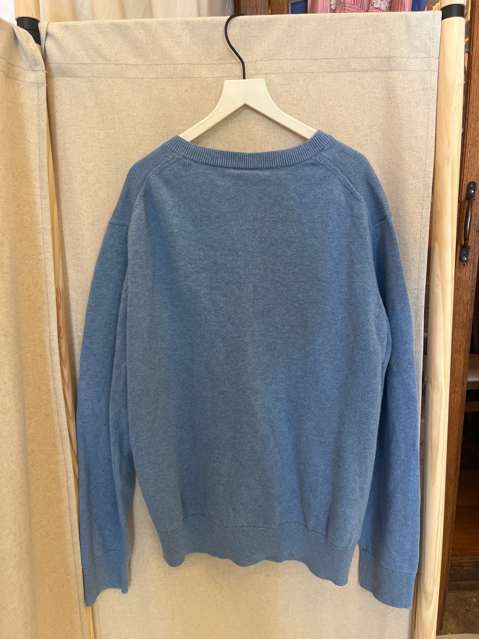 gap Light Blue V Neck Sweater / Youth XL