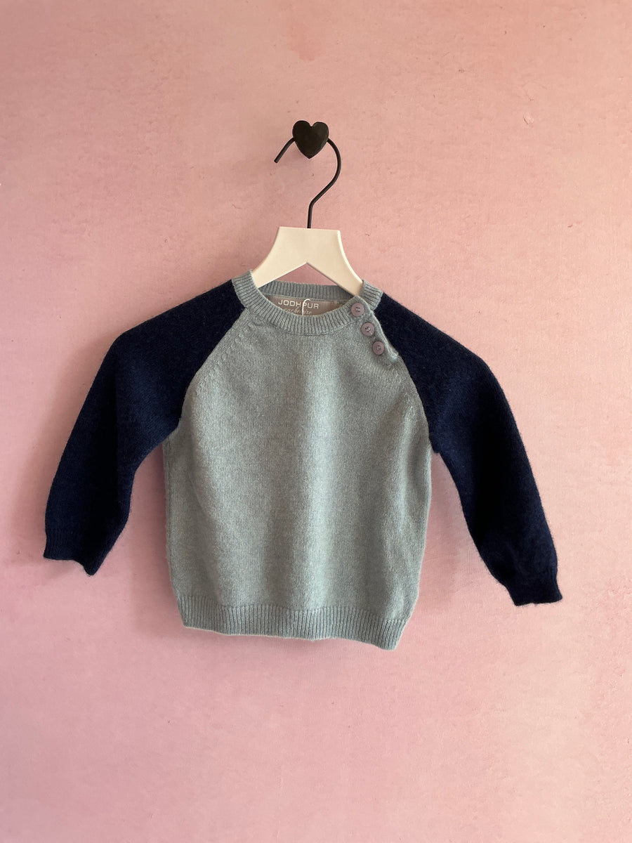 Jodhpur Light gray with navy blue sleeves Sweater / 0-6 months