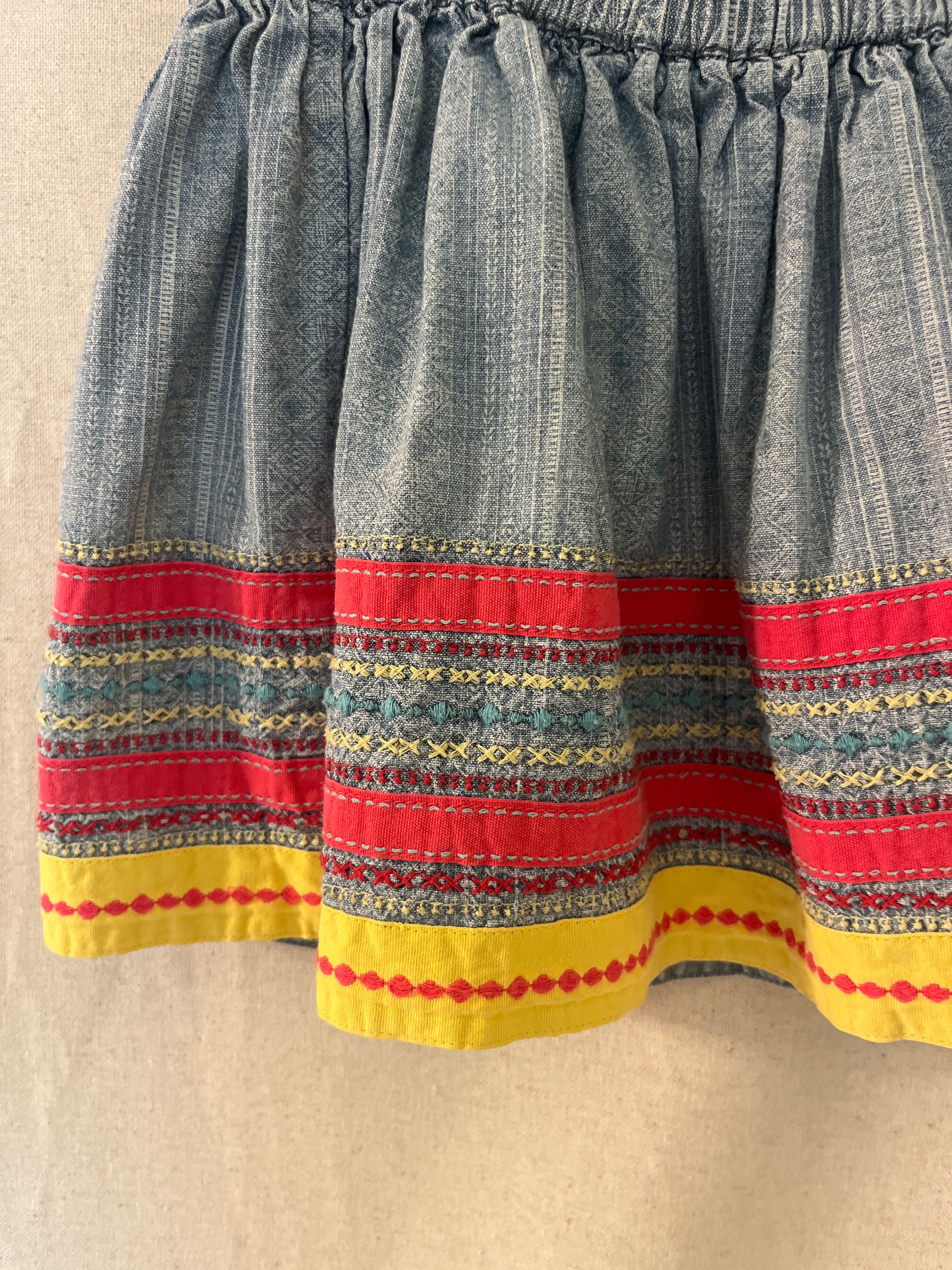 baby Gap embroidered trim skirt / 3-4 Years