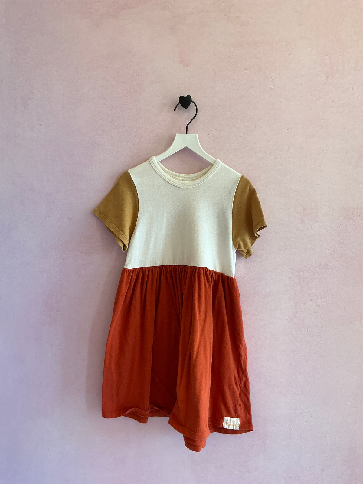 Maus White, Tan, Rust Red Dress / 5T